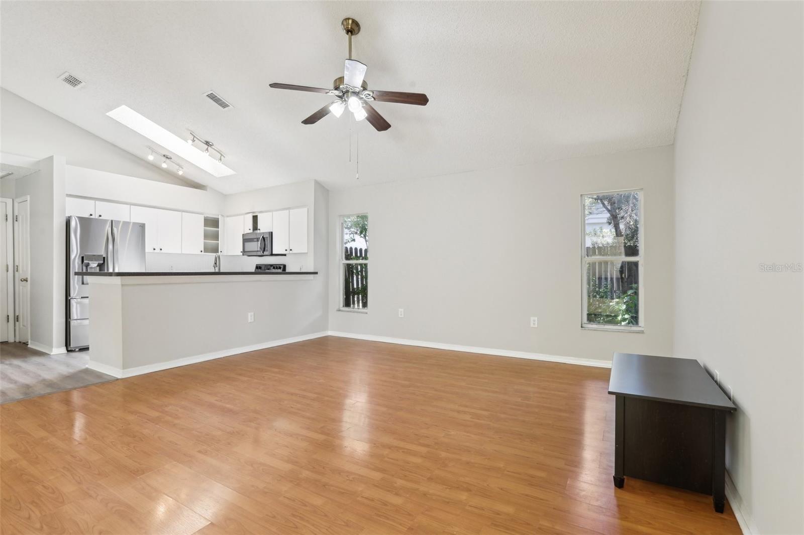 Image 17 of 59 For 9029 Westbay Boulevard