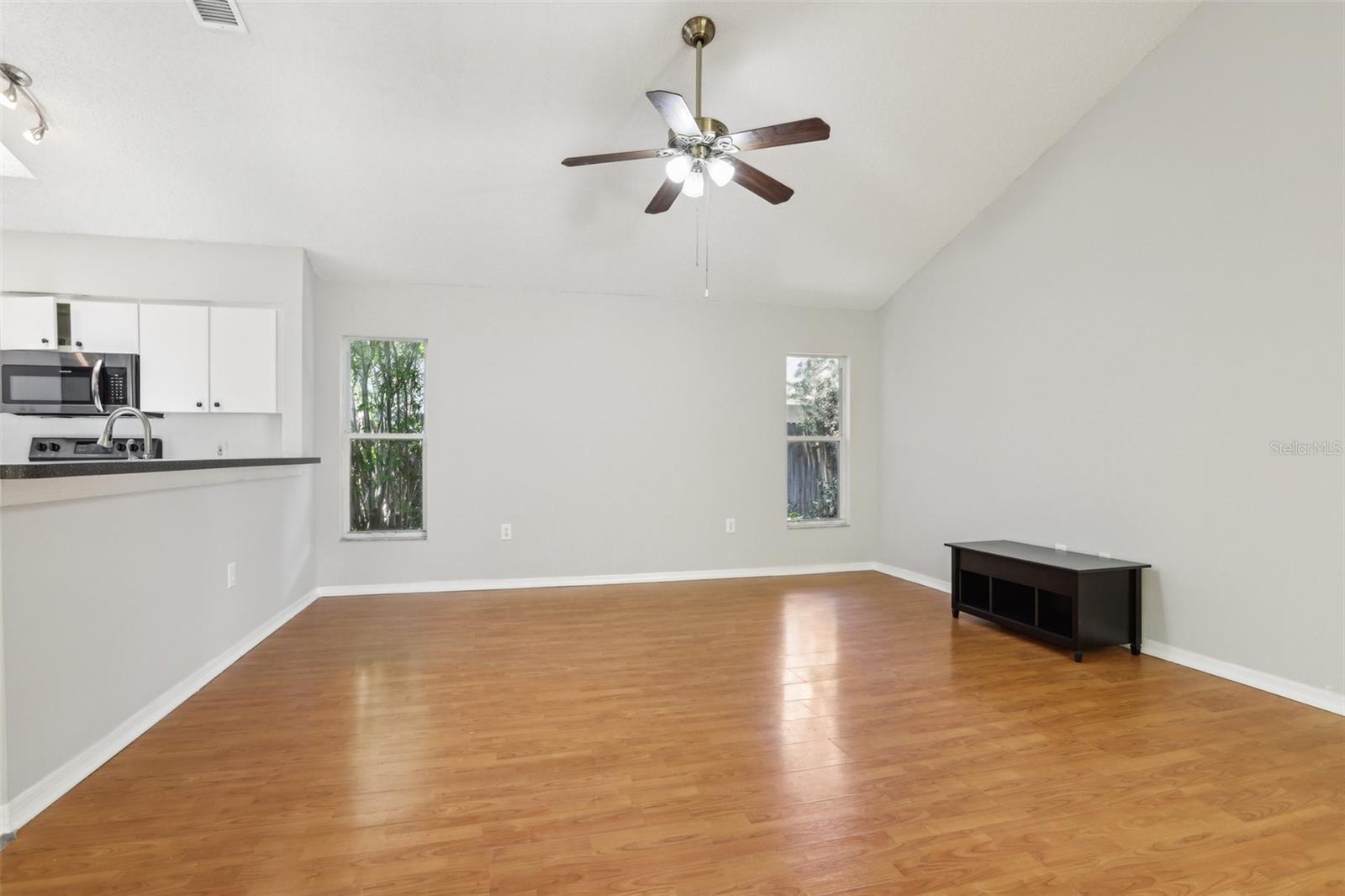 Image 18 of 59 For 9029 Westbay Boulevard