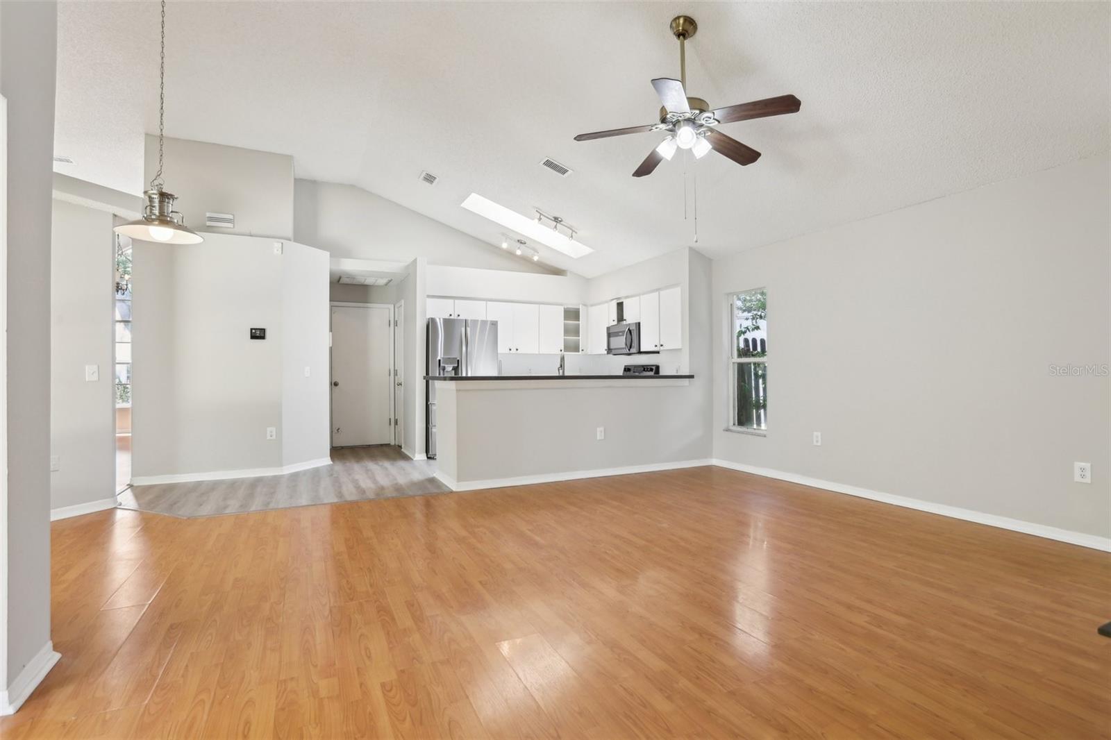 Image 20 of 59 For 9029 Westbay Boulevard