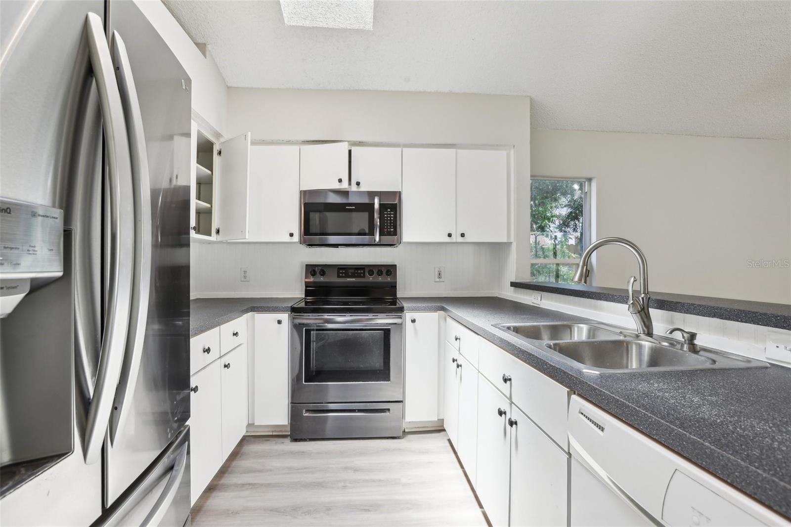Image 24 of 59 For 9029 Westbay Boulevard