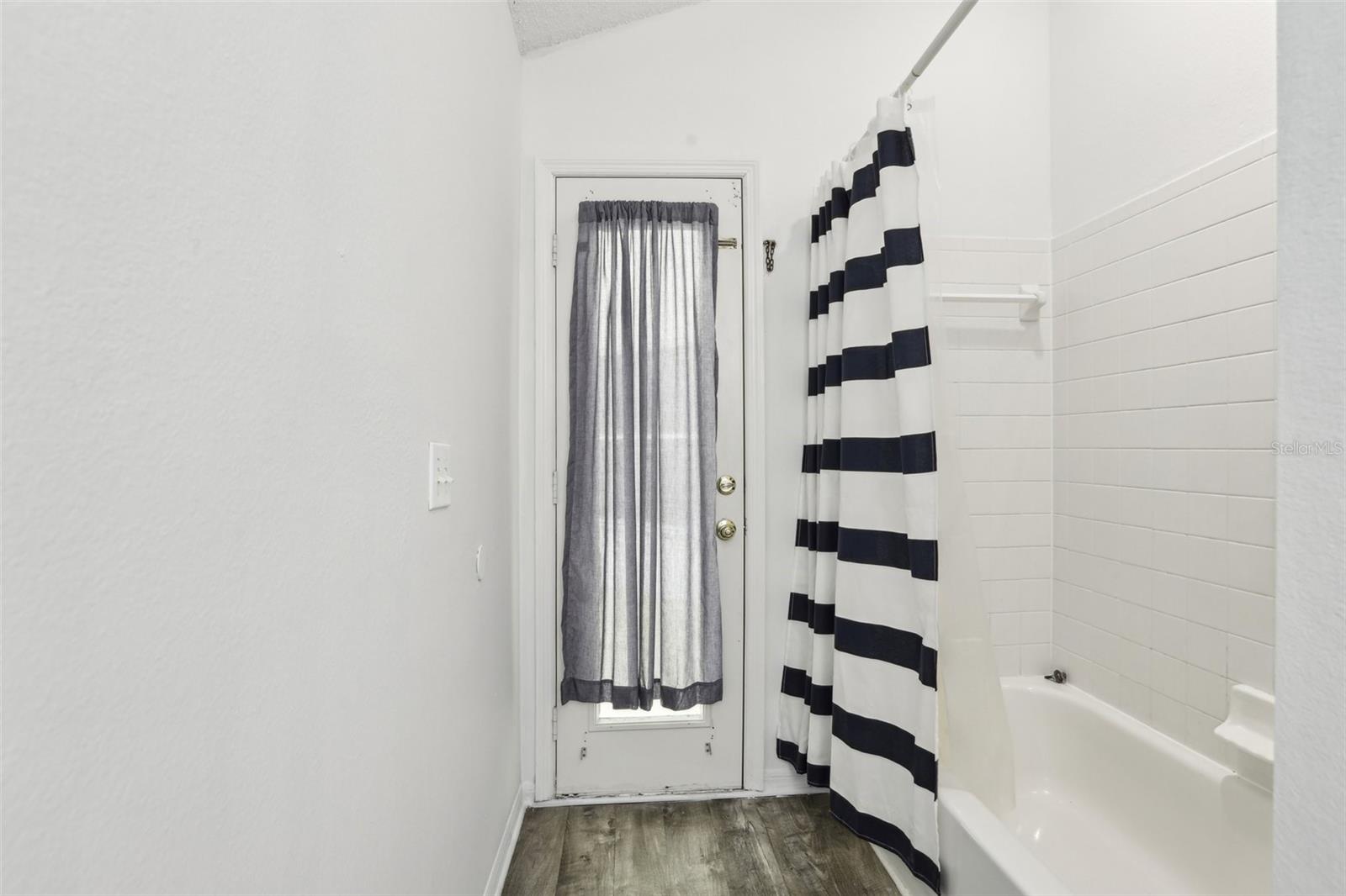 Image 39 of 59 For 9029 Westbay Boulevard