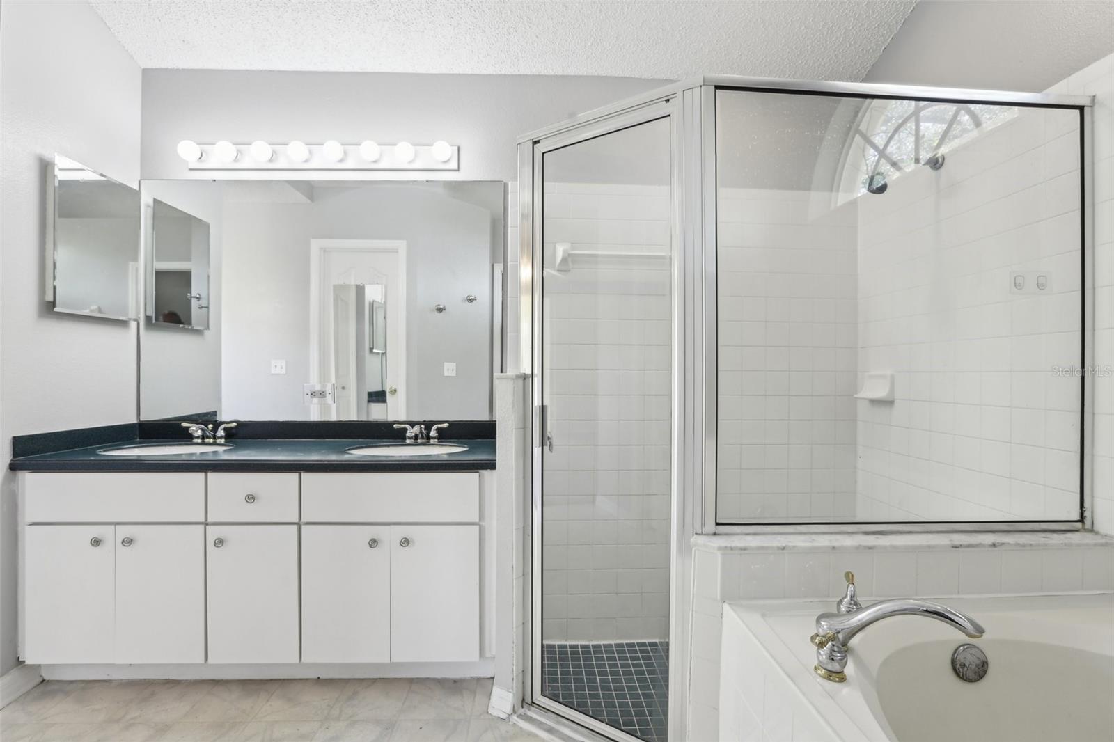 Image 41 of 59 For 9029 Westbay Boulevard