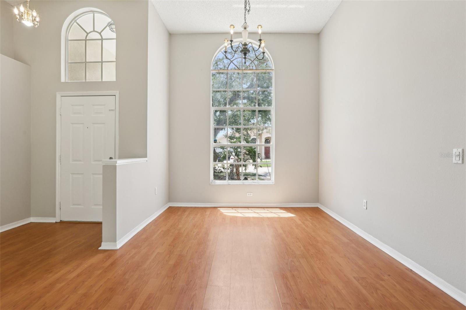 Image 8 of 59 For 9029 Westbay Boulevard