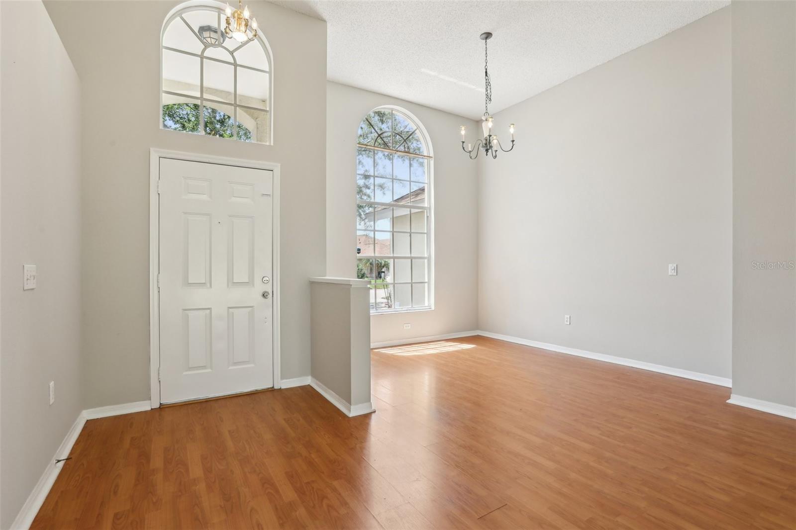 Image 9 of 59 For 9029 Westbay Boulevard