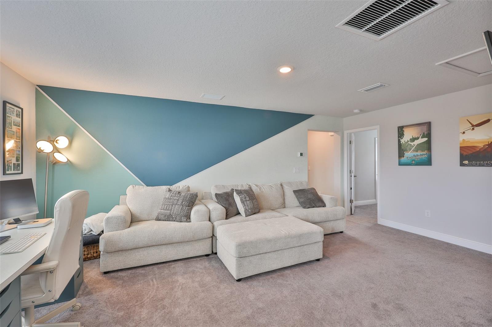 Listing photo id 26 for 5511 Del Coronado Drive