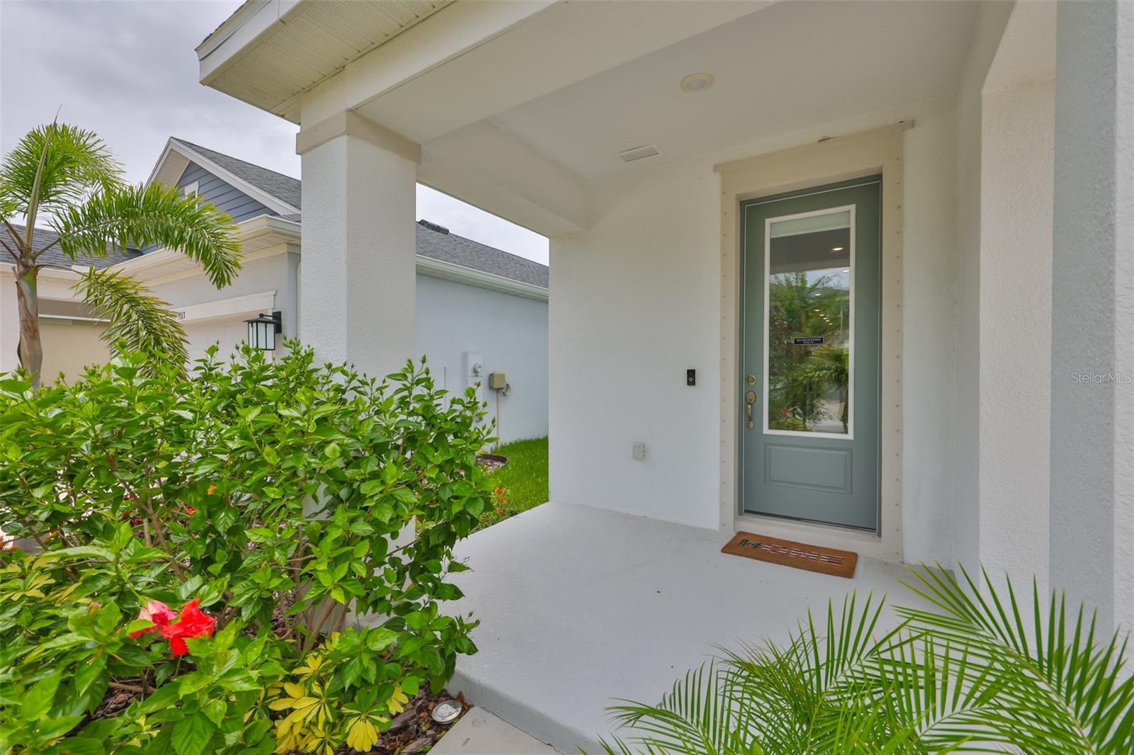 Listing photo id 1 for 5511 Del Coronado Drive