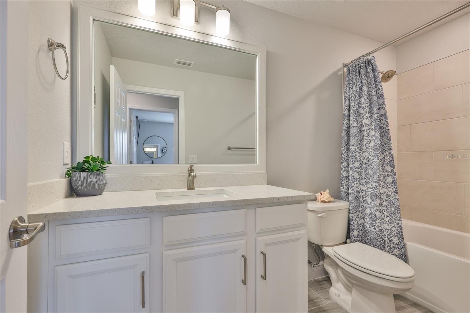 Listing photo id 33 for 5511 Del Coronado Drive