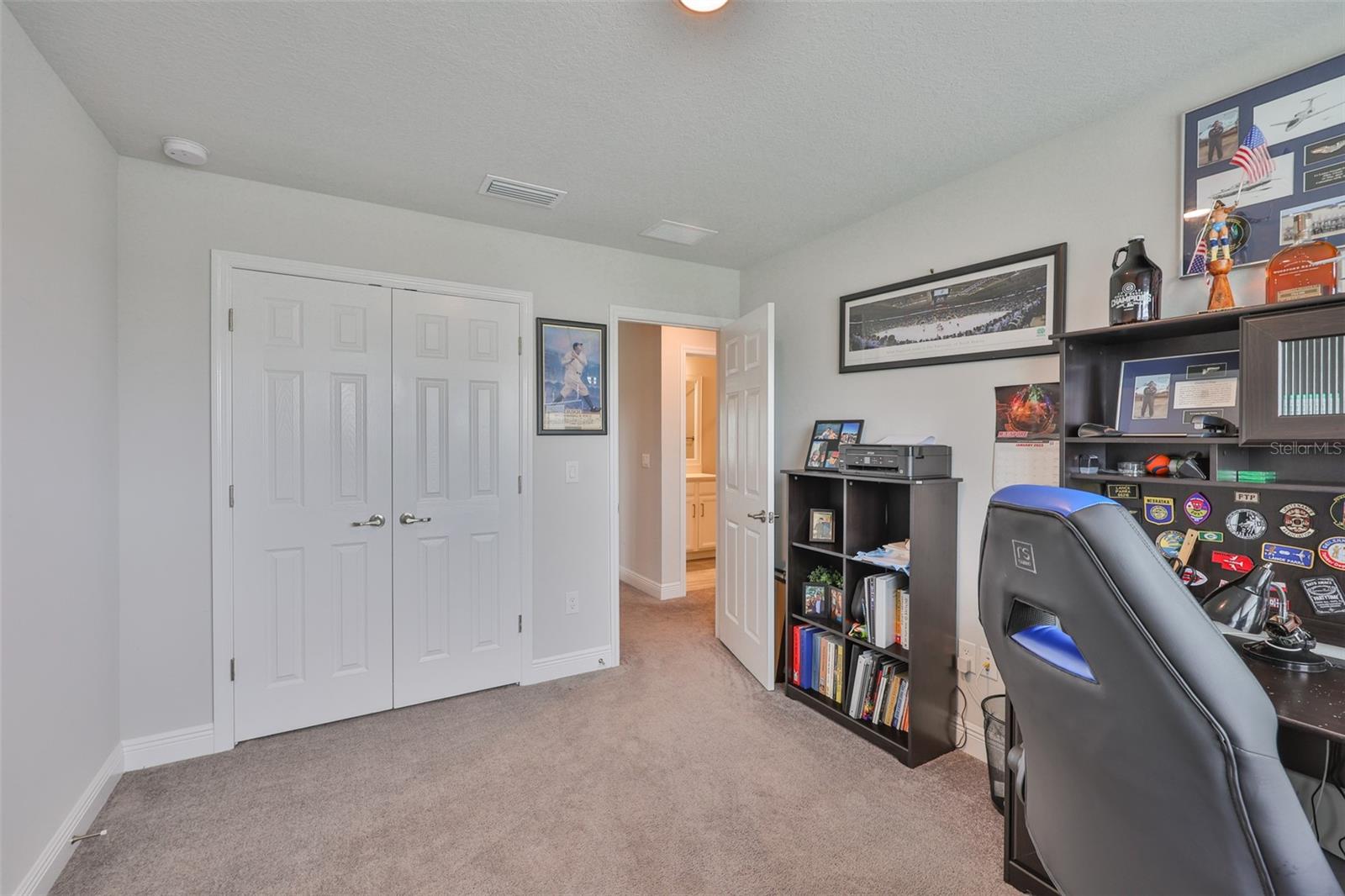 Listing photo id 35 for 5511 Del Coronado Drive