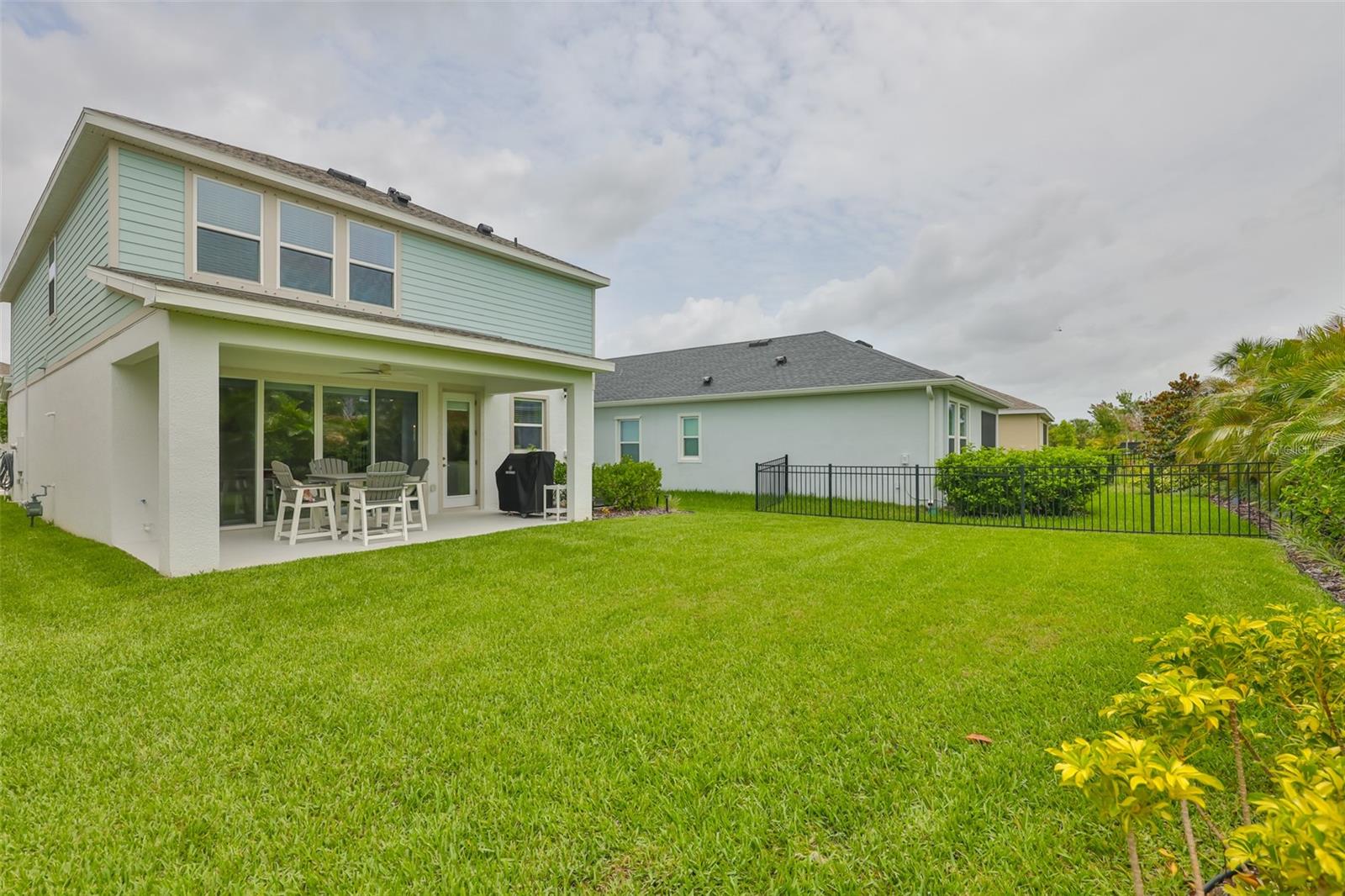 Listing photo id 41 for 5511 Del Coronado Drive