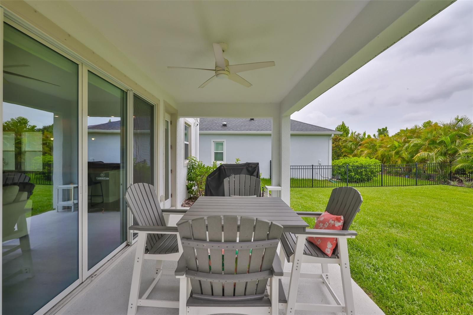 Listing photo id 44 for 5511 Del Coronado Drive