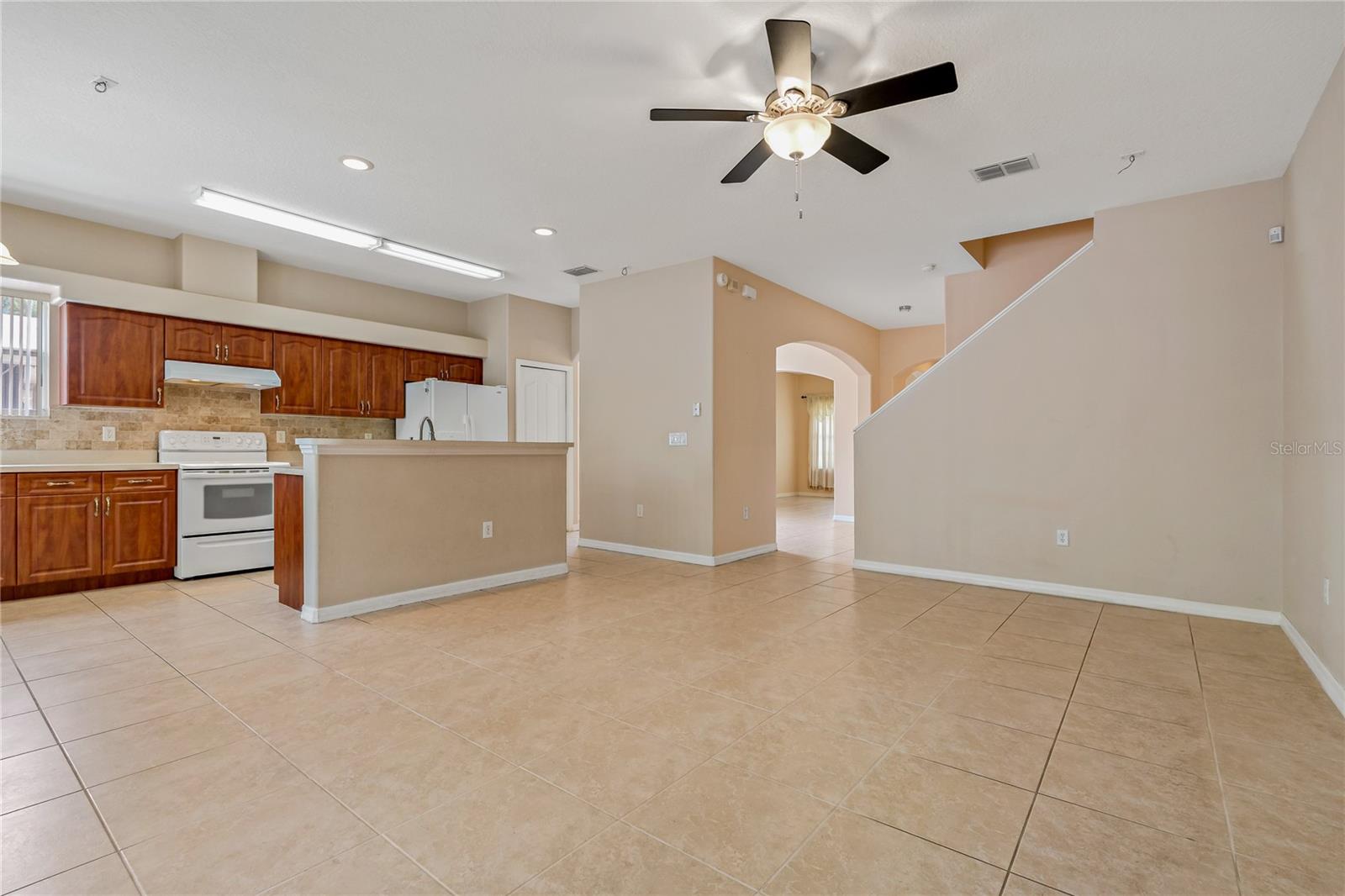 Image 7 of 37 For 6625 Interbay Boulevard