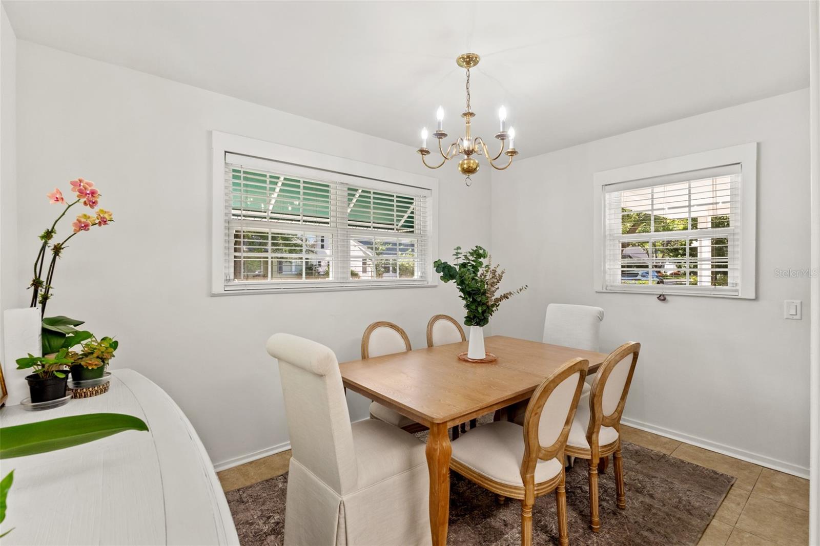 Listing photo id 8 for 4616 Matanzas Avenue