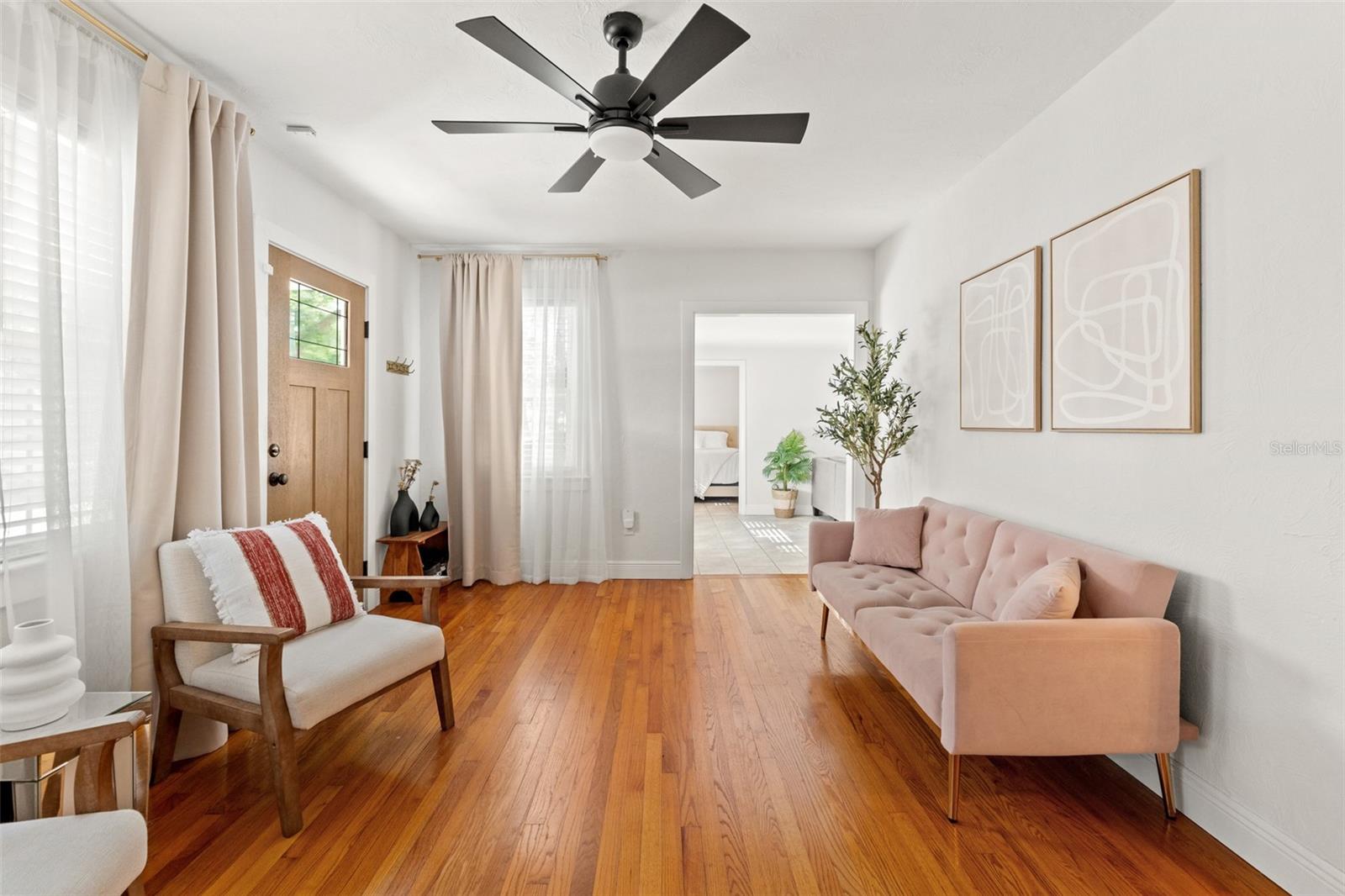 Listing photo id 11 for 4616 Matanzas Avenue