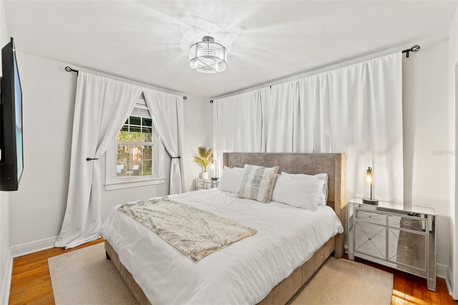 Listing photo id 14 for 4616 Matanzas Avenue