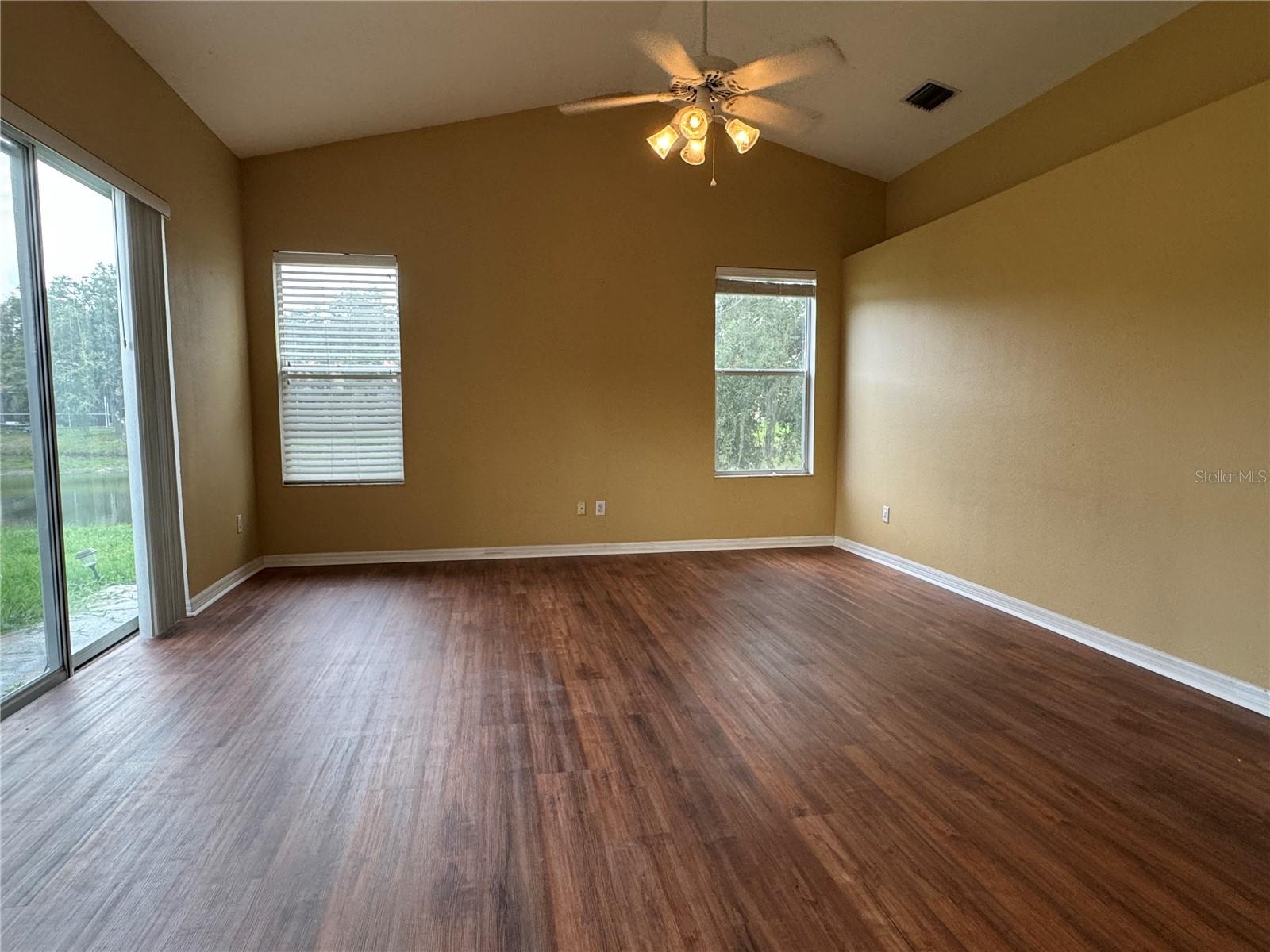 Image 12 of 63 For 10207 Quails Landing Avenue
