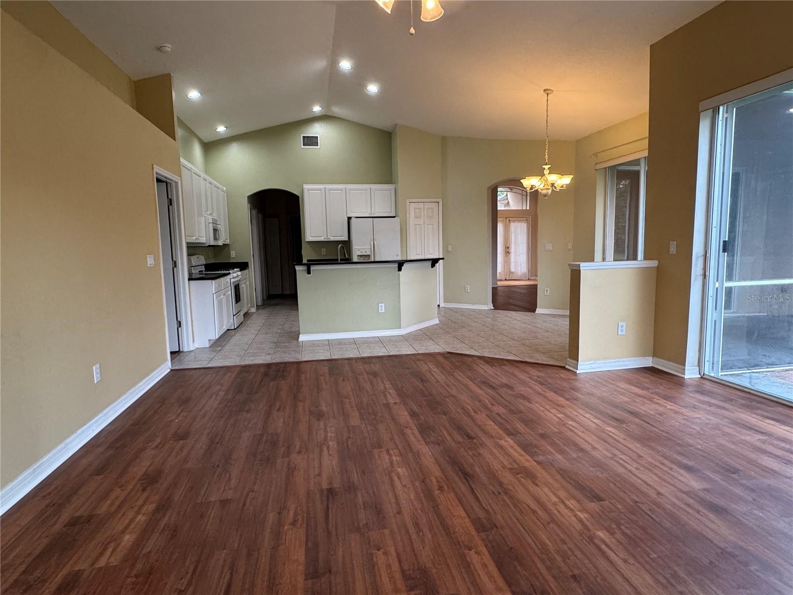 Image 18 of 63 For 10207 Quails Landing Avenue