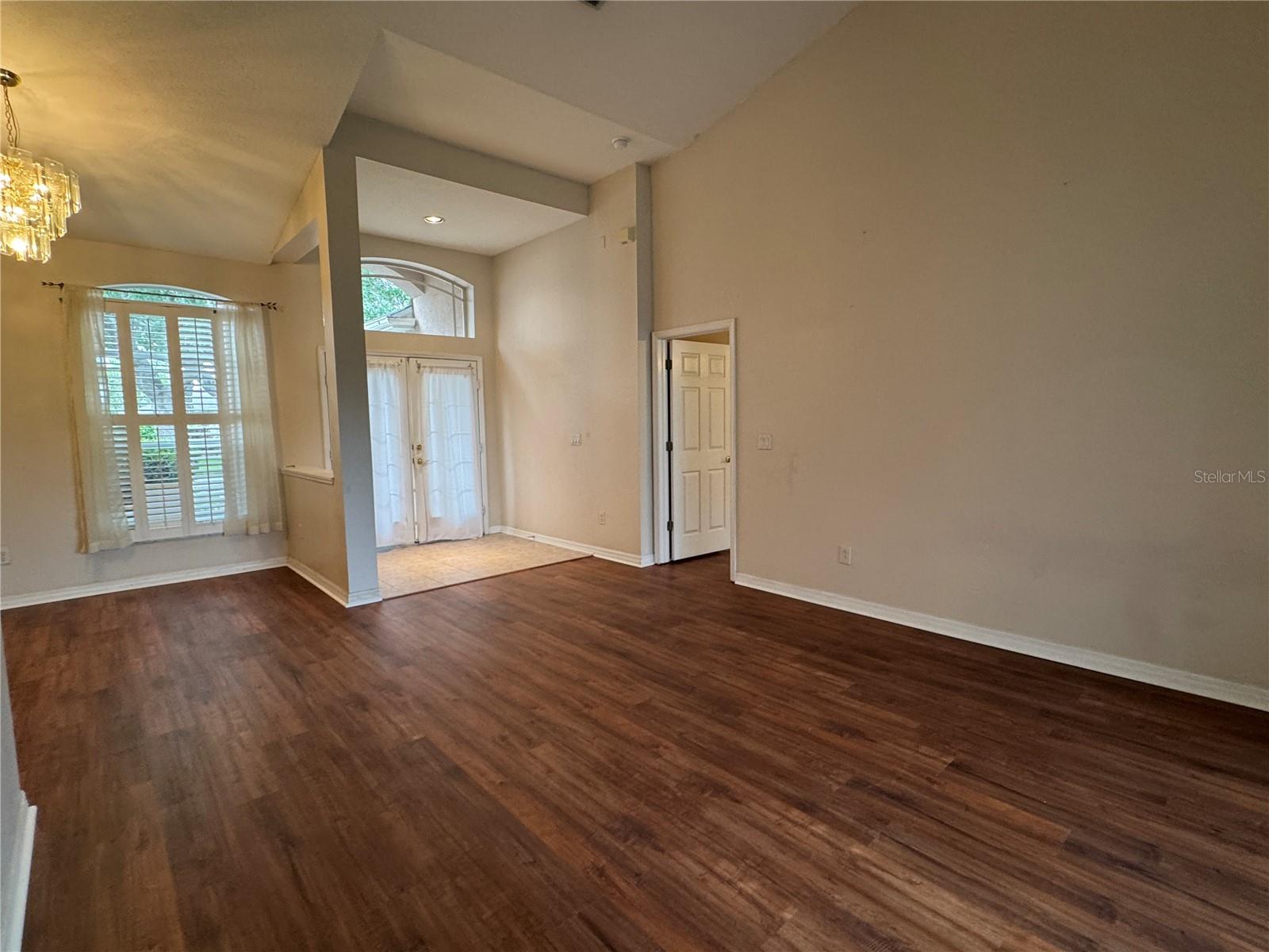 Image 8 of 63 For 10207 Quails Landing Avenue