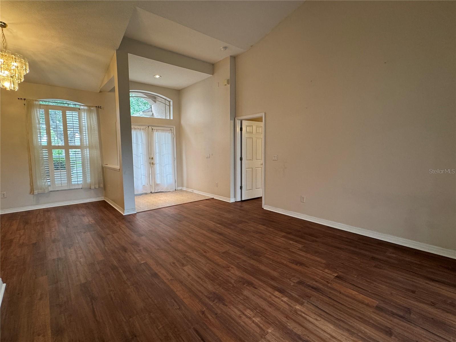 Image 9 of 63 For 10207 Quails Landing Avenue