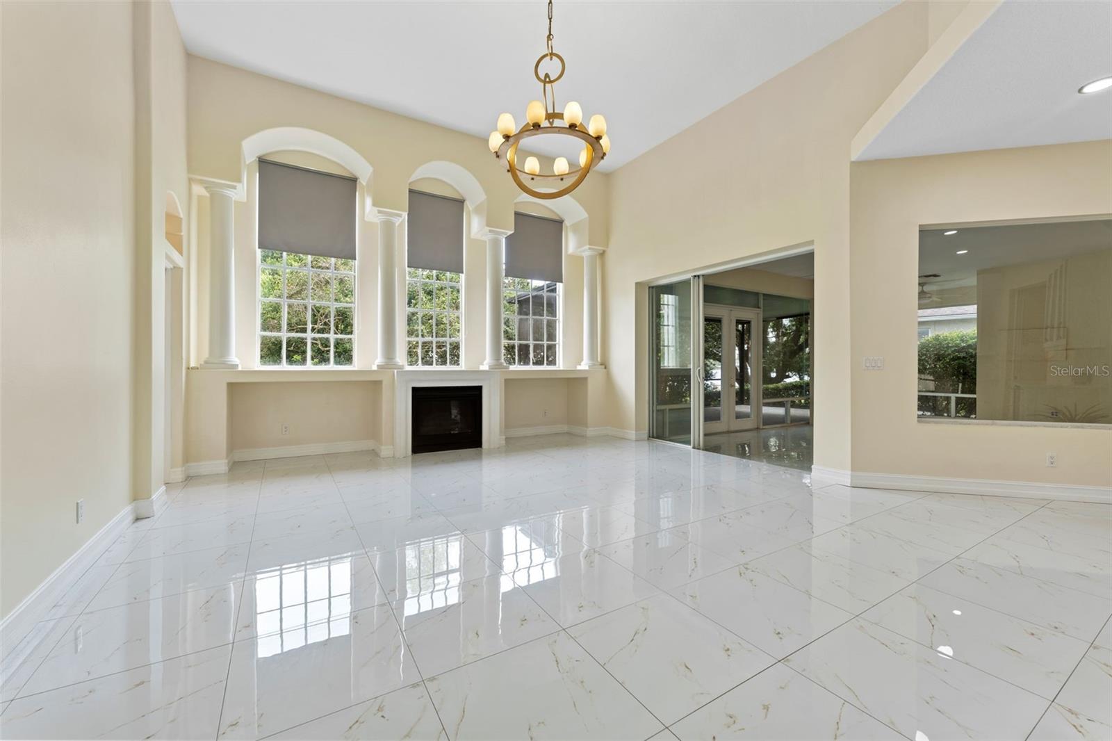 Image 14 of 54 For 10310 Carroll Cove Place