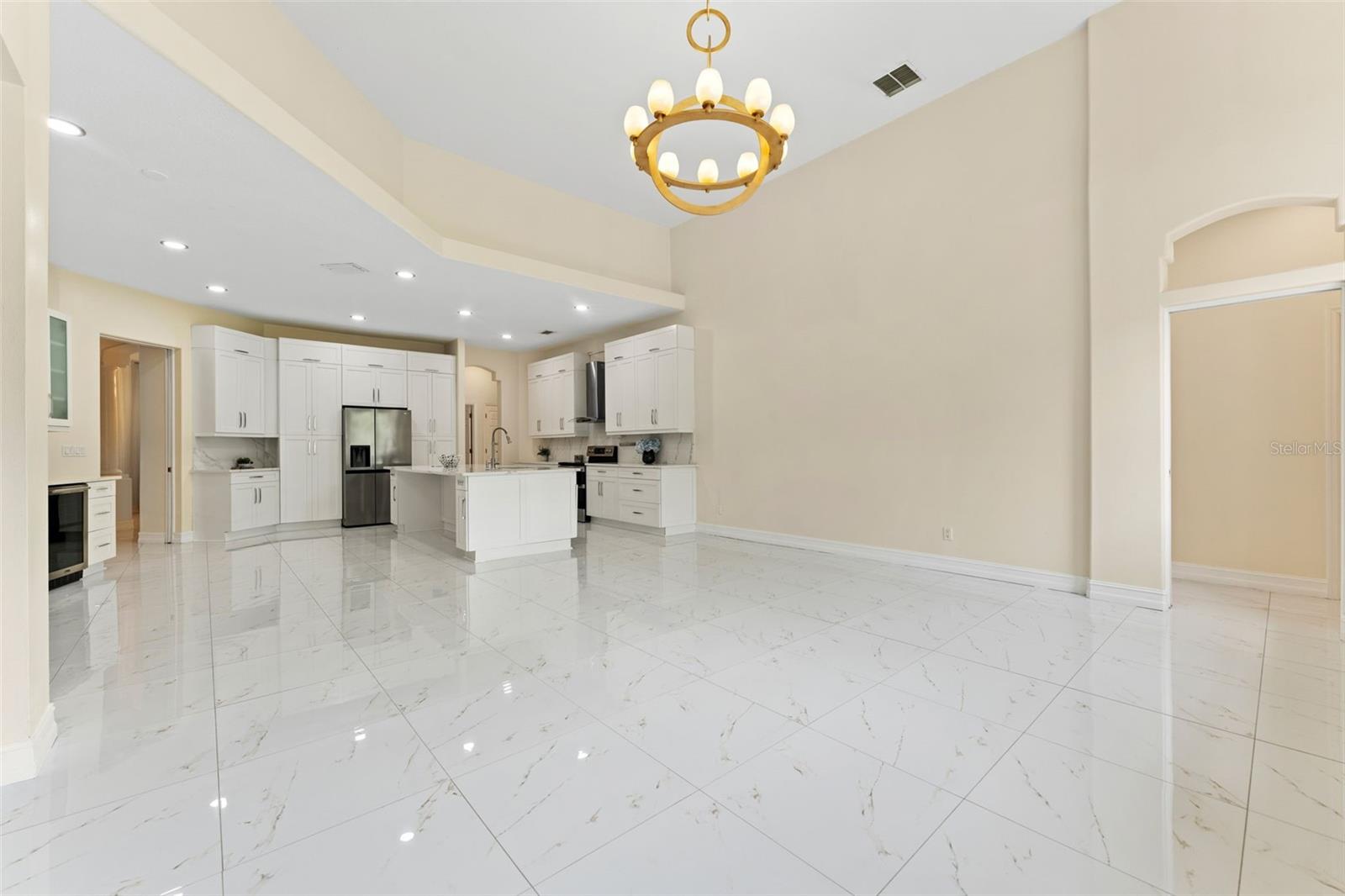 Image 16 of 54 For 10310 Carroll Cove Place