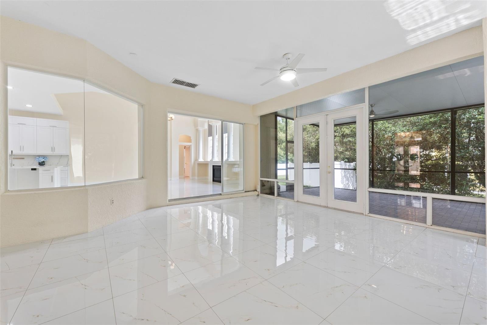 Image 18 of 54 For 10310 Carroll Cove Place
