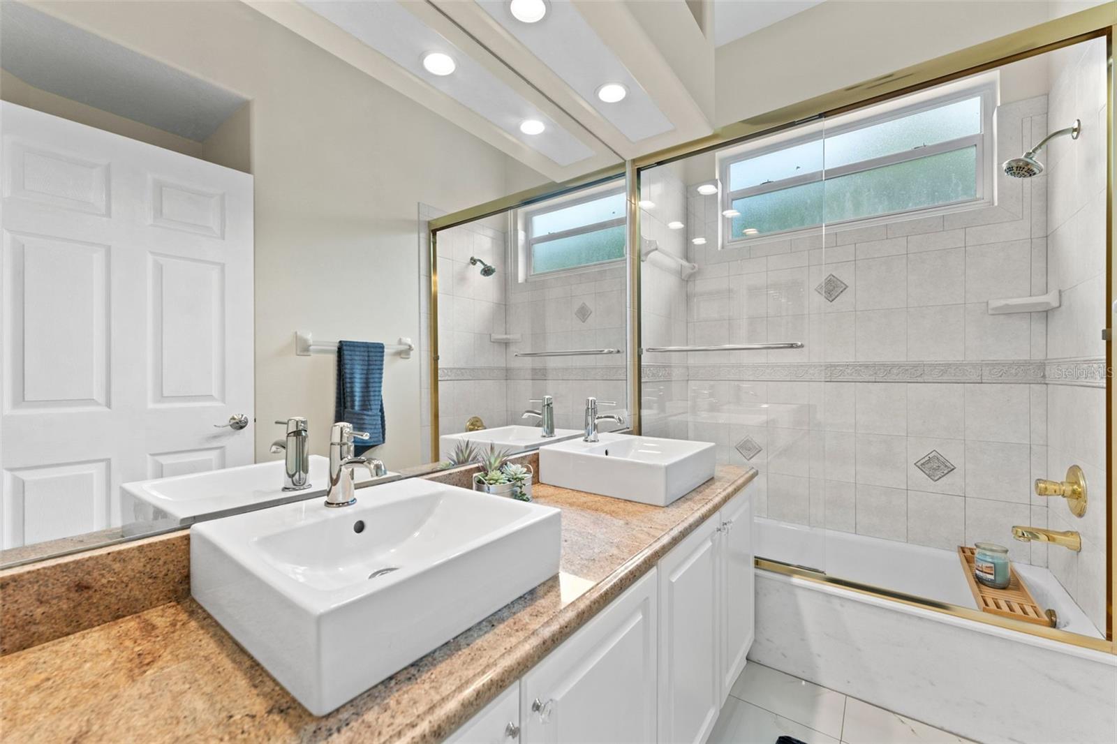 Image 34 of 54 For 10310 Carroll Cove Place