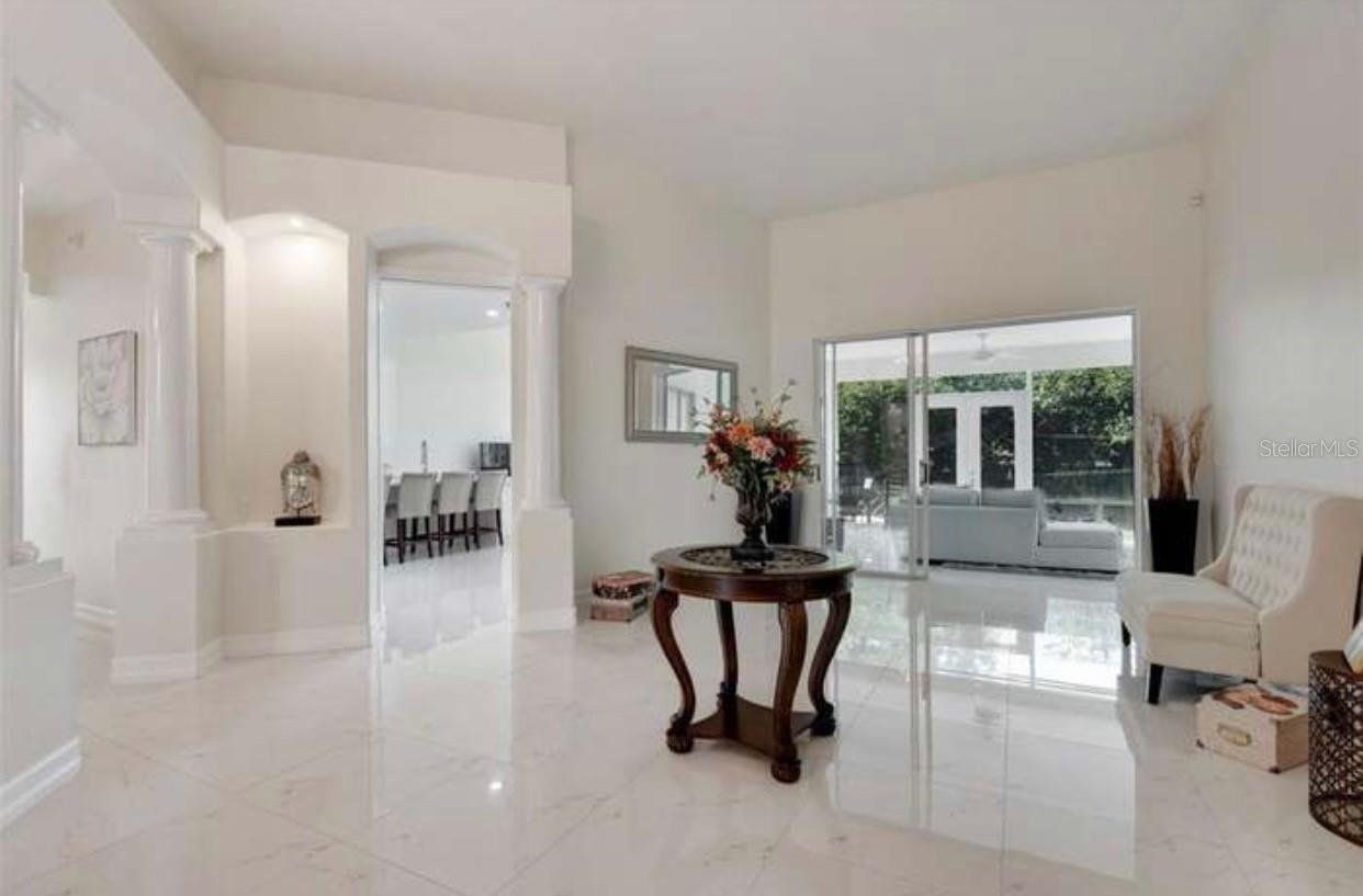 Listing photo id 60 for 10310 Carroll Cove Place