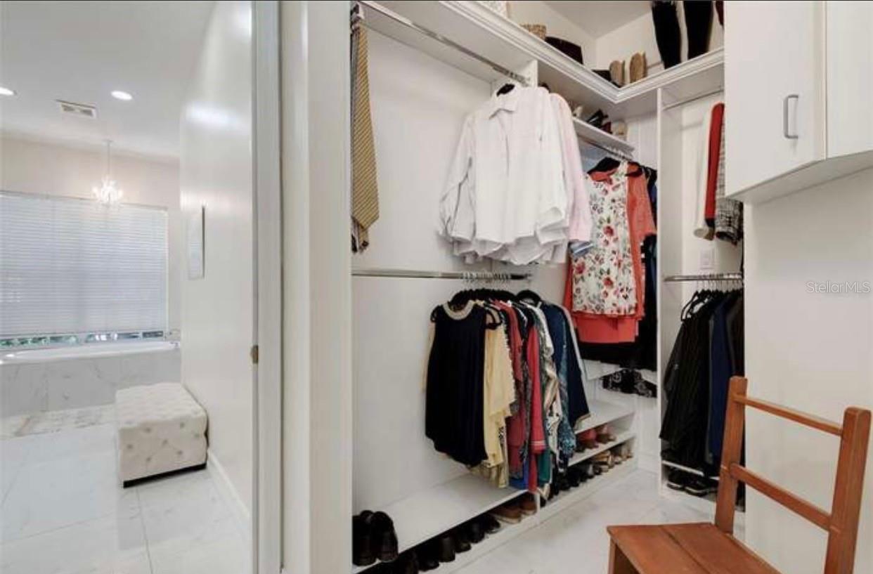 Listing photo id 66 for 10310 Carroll Cove Place
