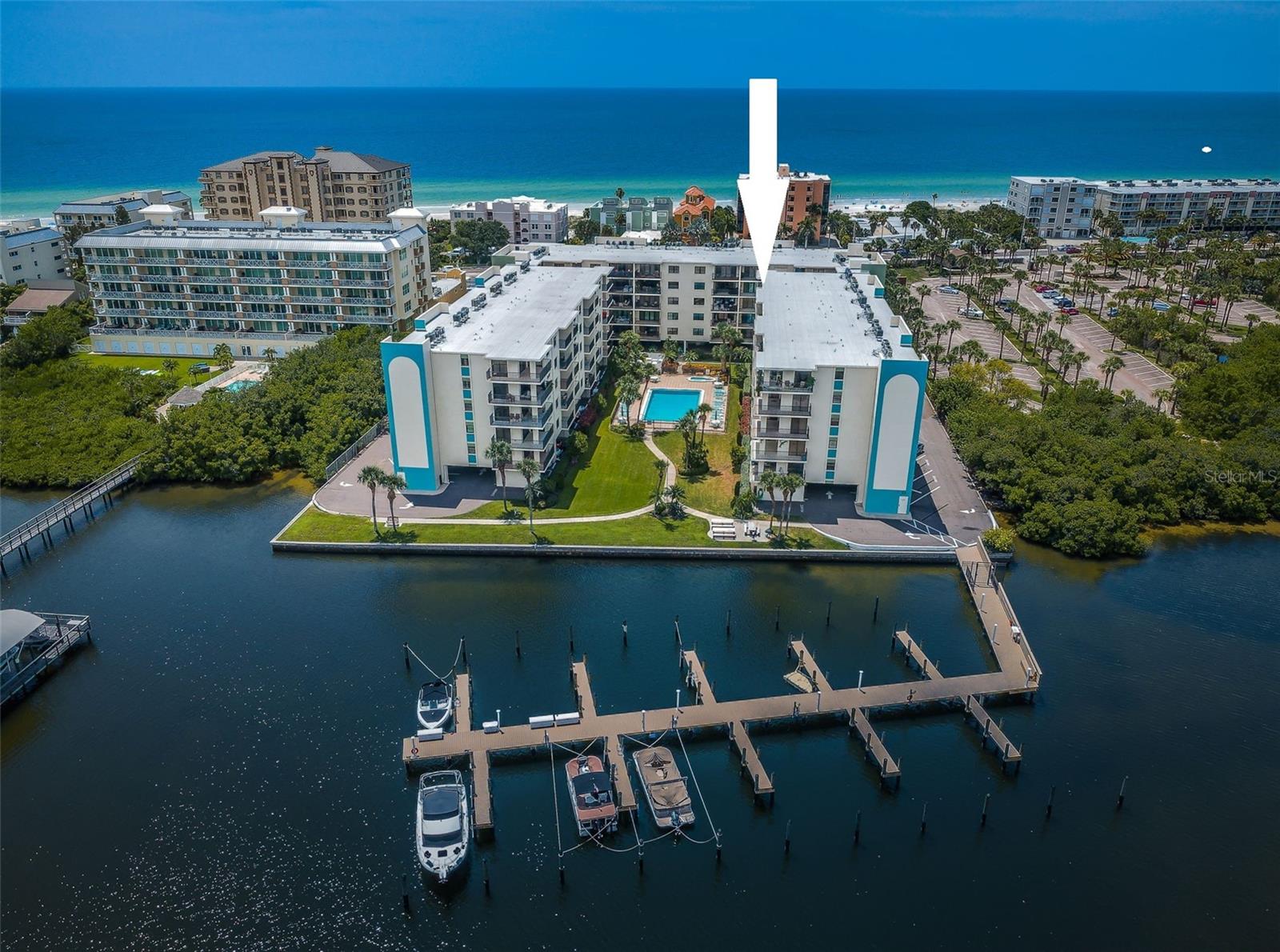Image 2 of 69 For 19531 Gulf Boulevard 306