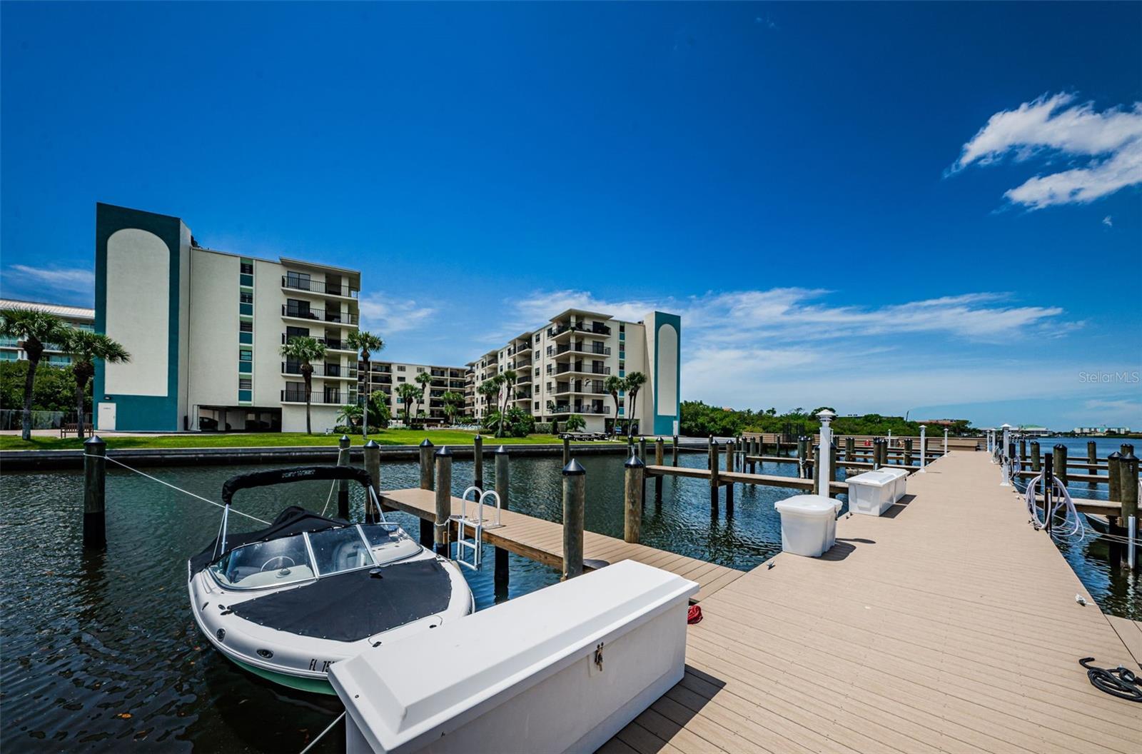 Image 48 of 69 For 19531 Gulf Boulevard 306