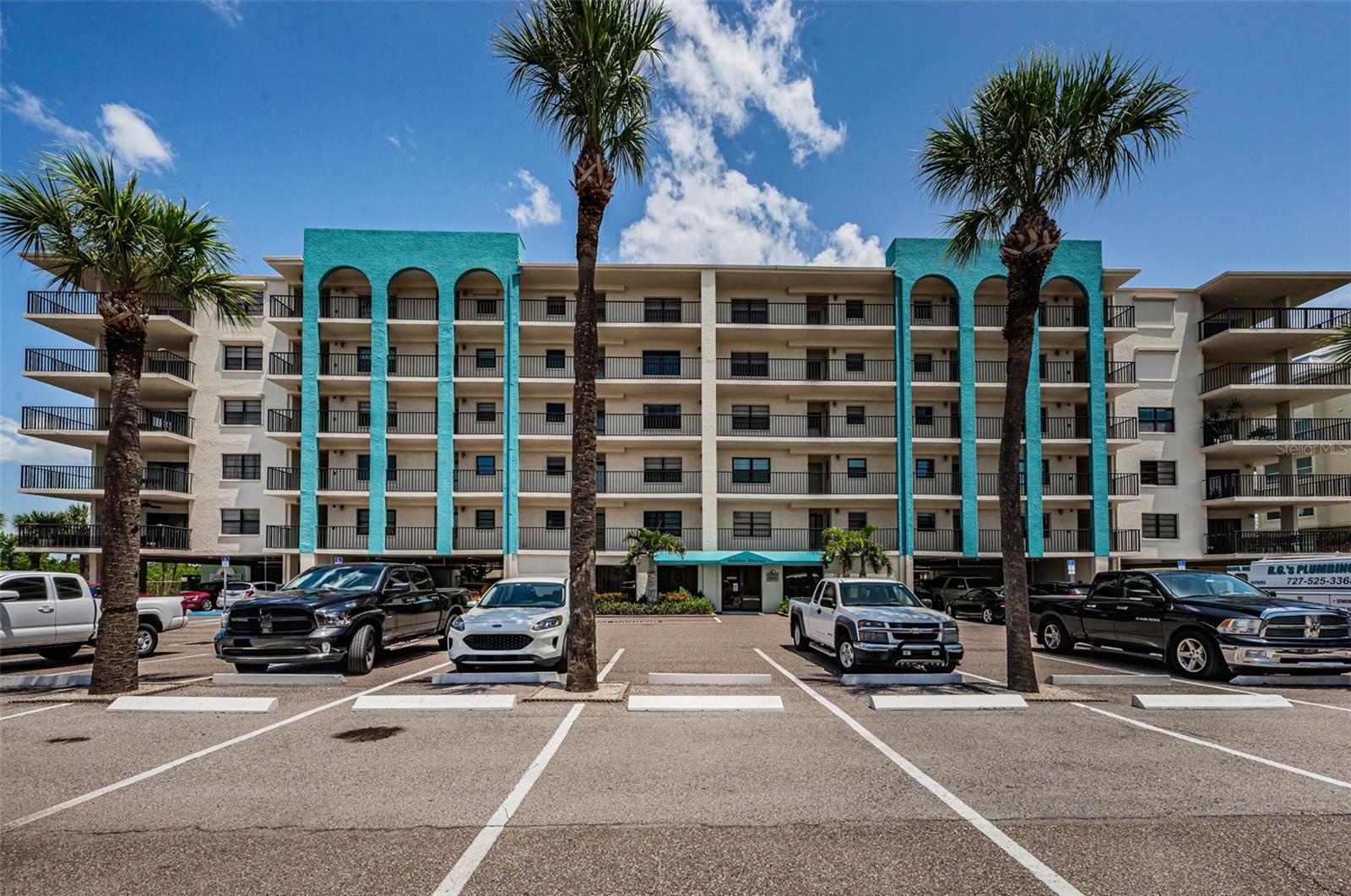 Image 62 of 69 For 19531 Gulf Boulevard 306