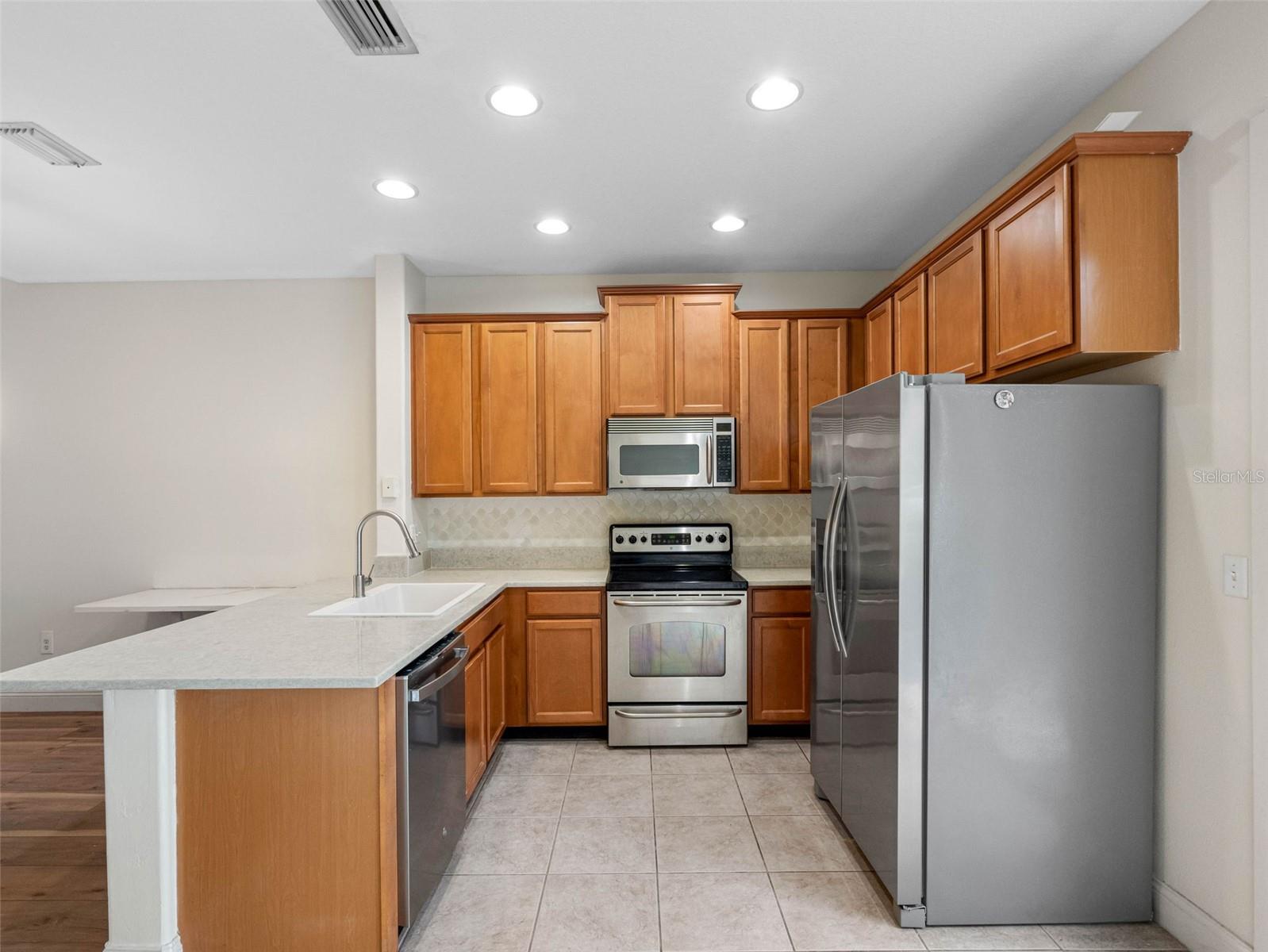 Image 5 of 25 For 6706 47th Street N
