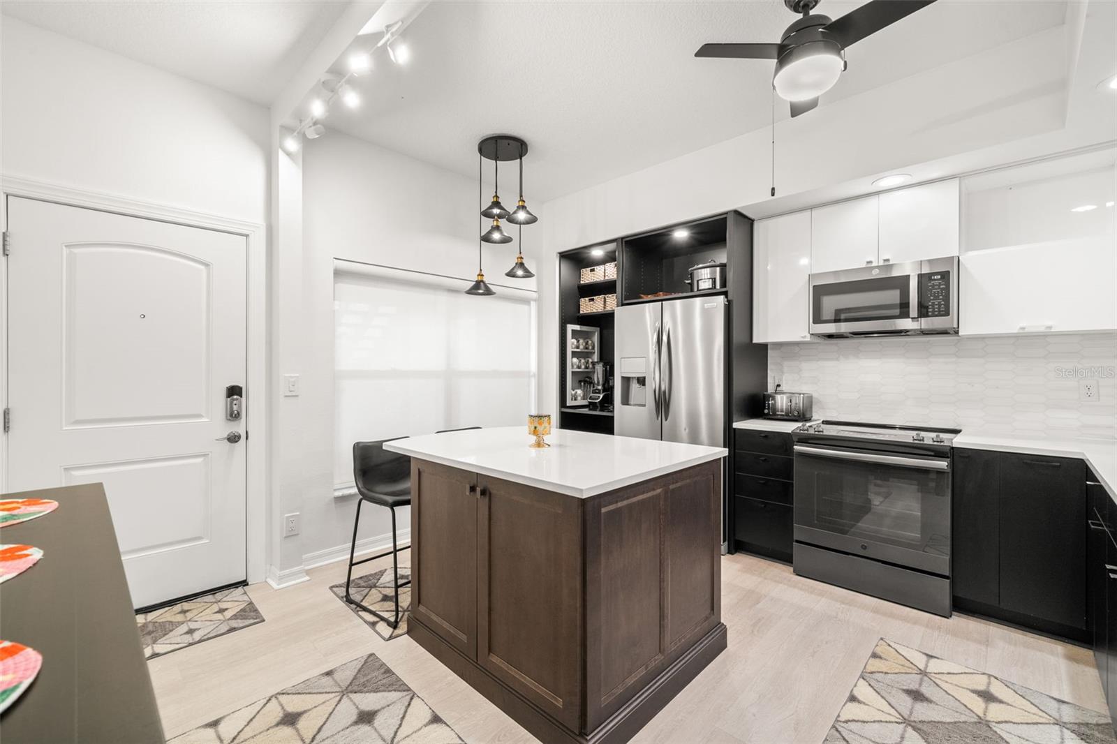 Image 4 of 43 For 6330 99th Way N 14b
