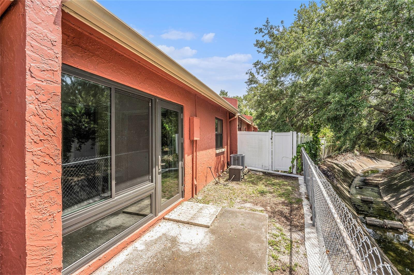 Image 18 of 23 For 6346 Bonnie Bay Circle N