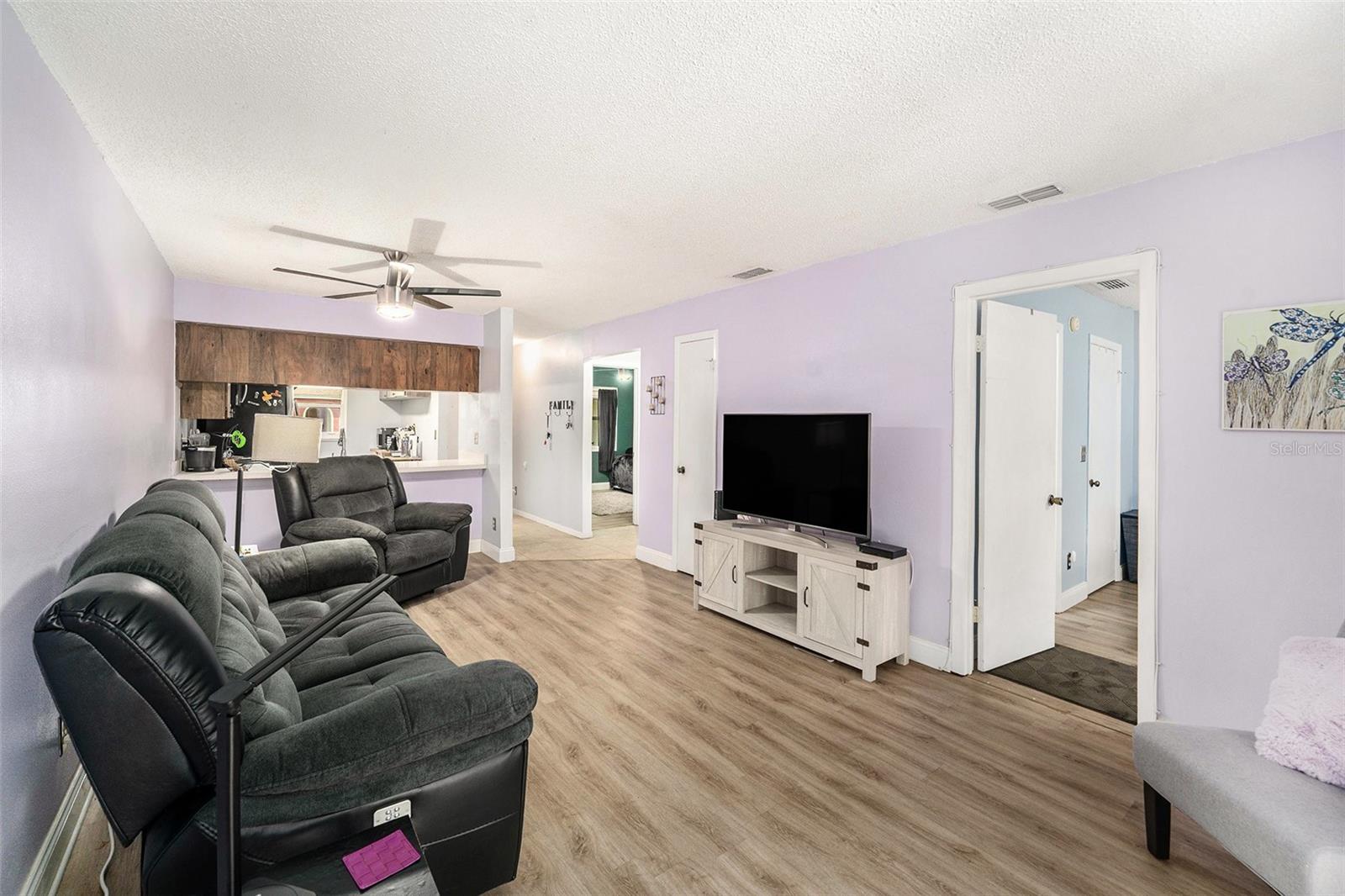 Image 7 of 23 For 6346 Bonnie Bay Circle N