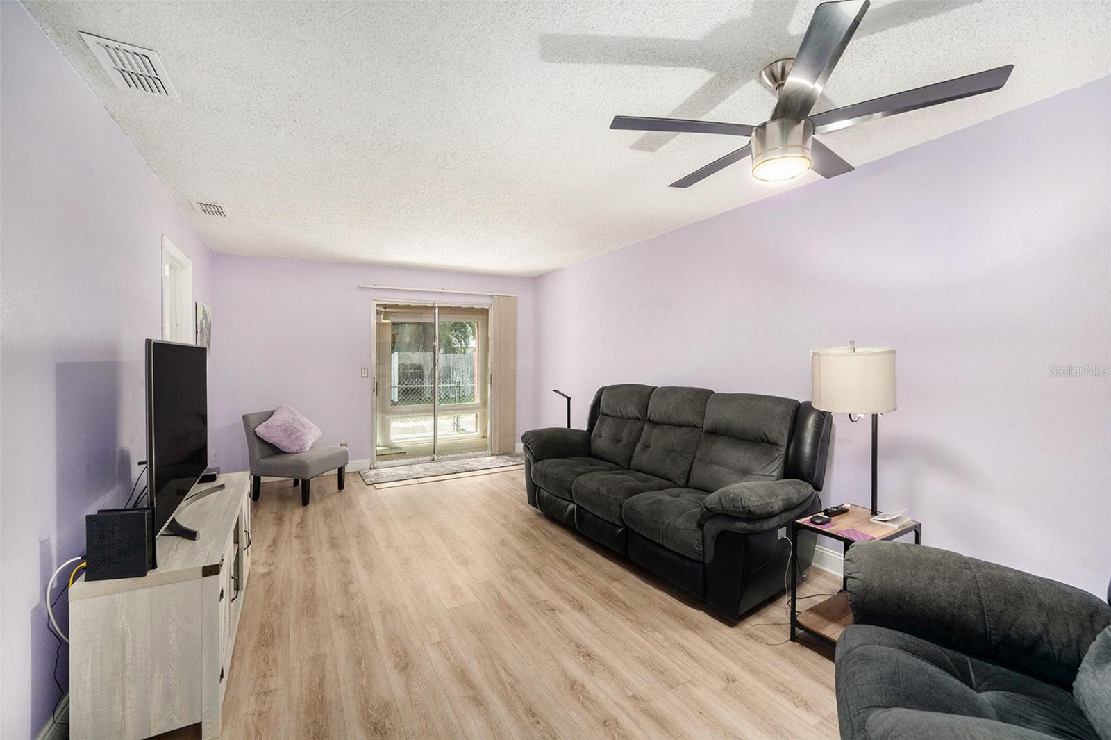 Image 8 of 23 For 6346 Bonnie Bay Circle N