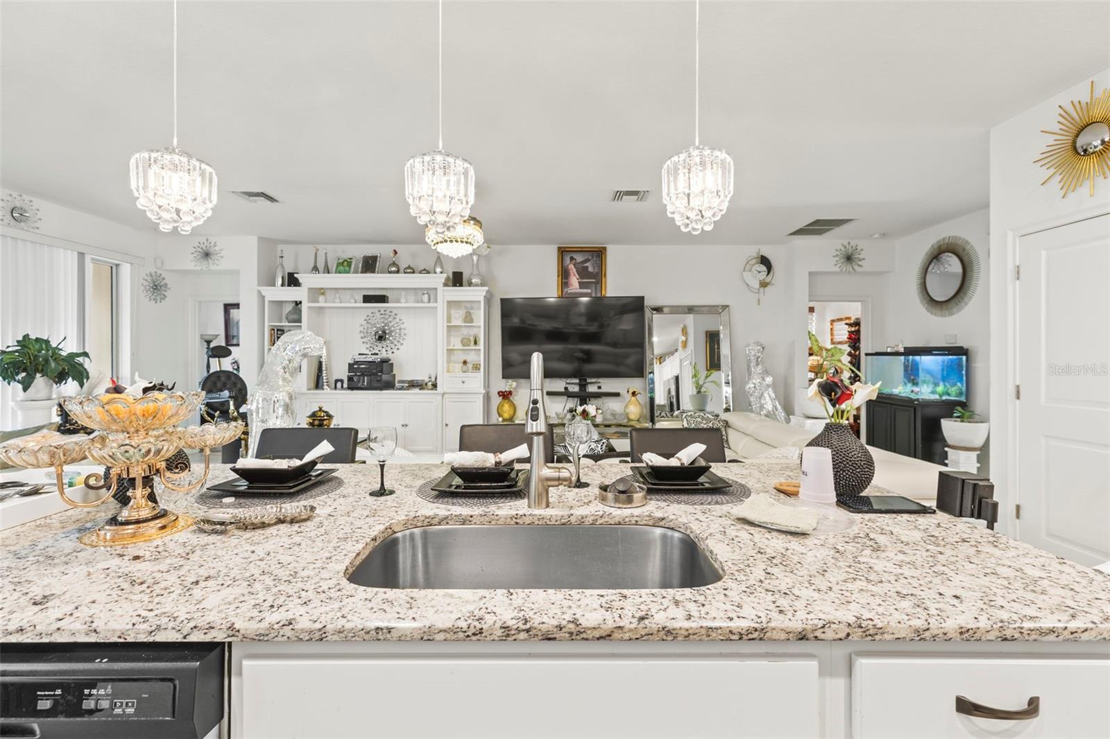 Image 31 of 41 For 944 Old Windsor Way