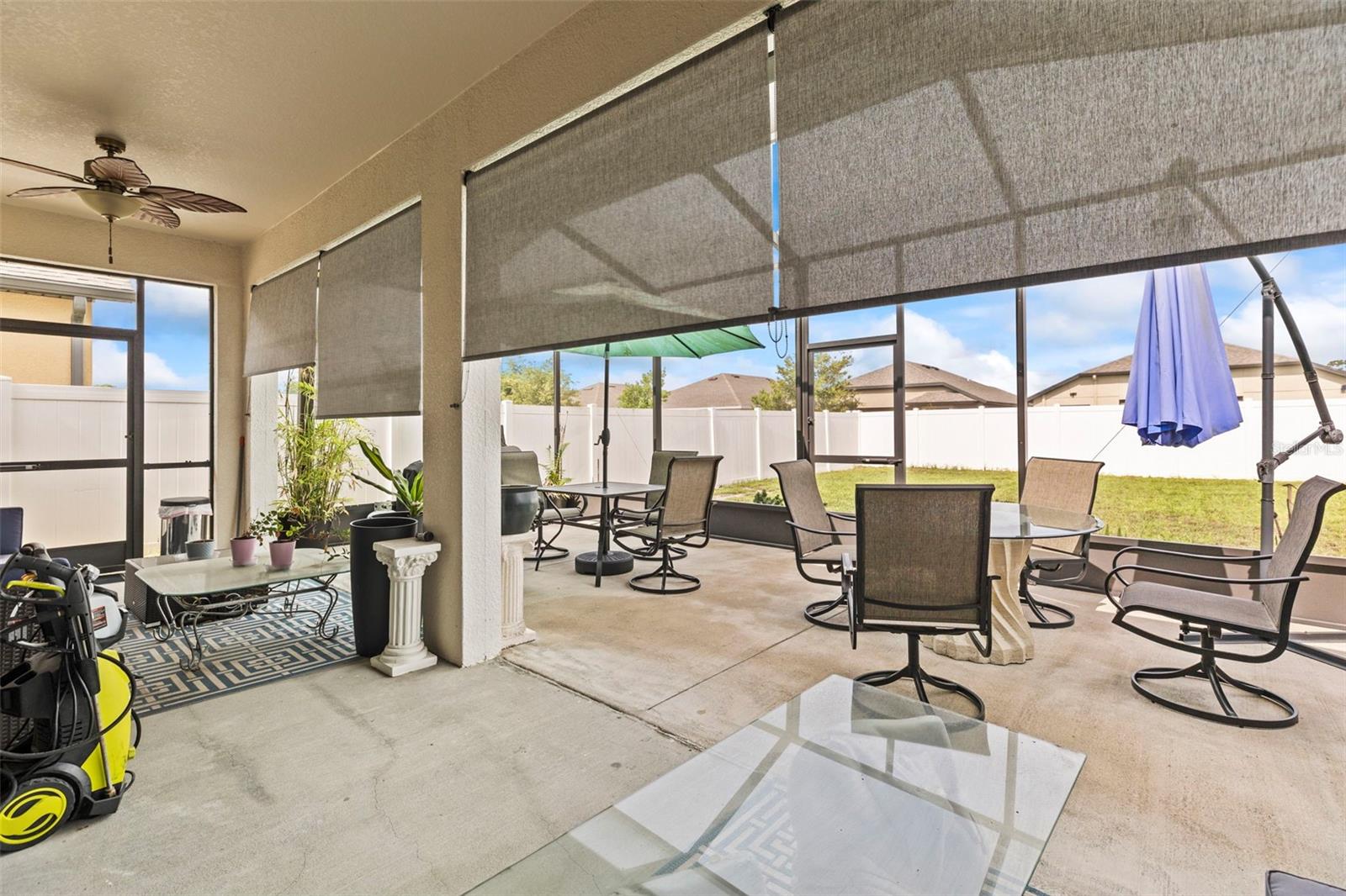 Image 32 of 41 For 944 Old Windsor Way