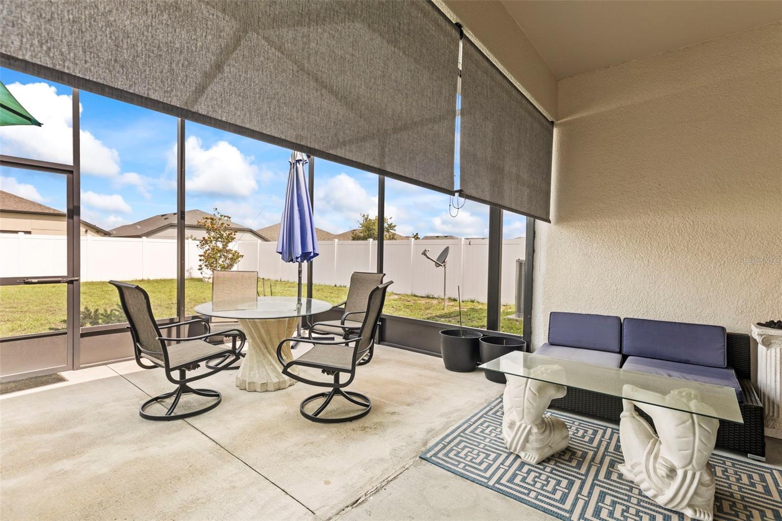 Image 33 of 41 For 944 Old Windsor Way