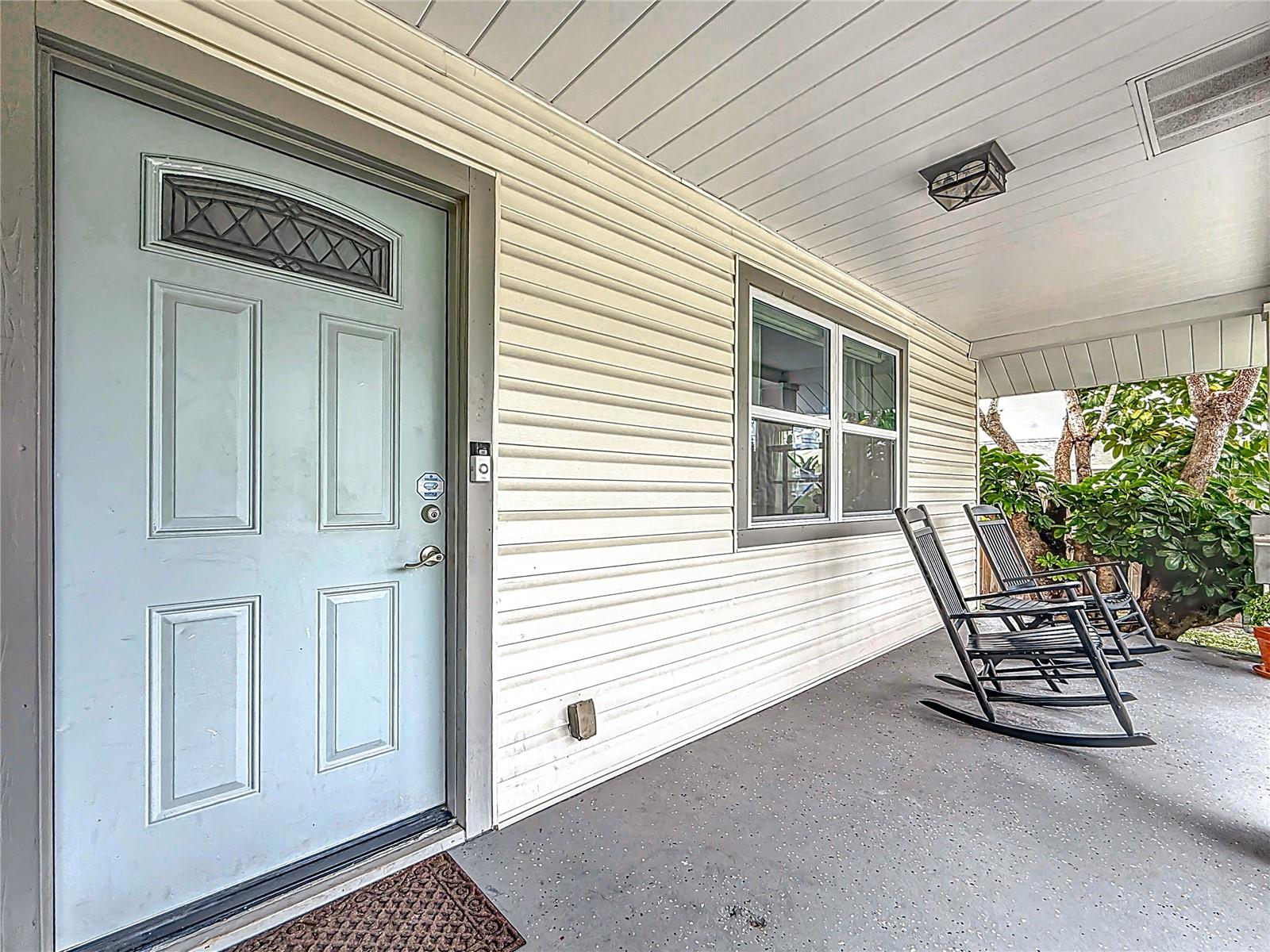 Listing photo id 9 for 4339 58 Avenue N