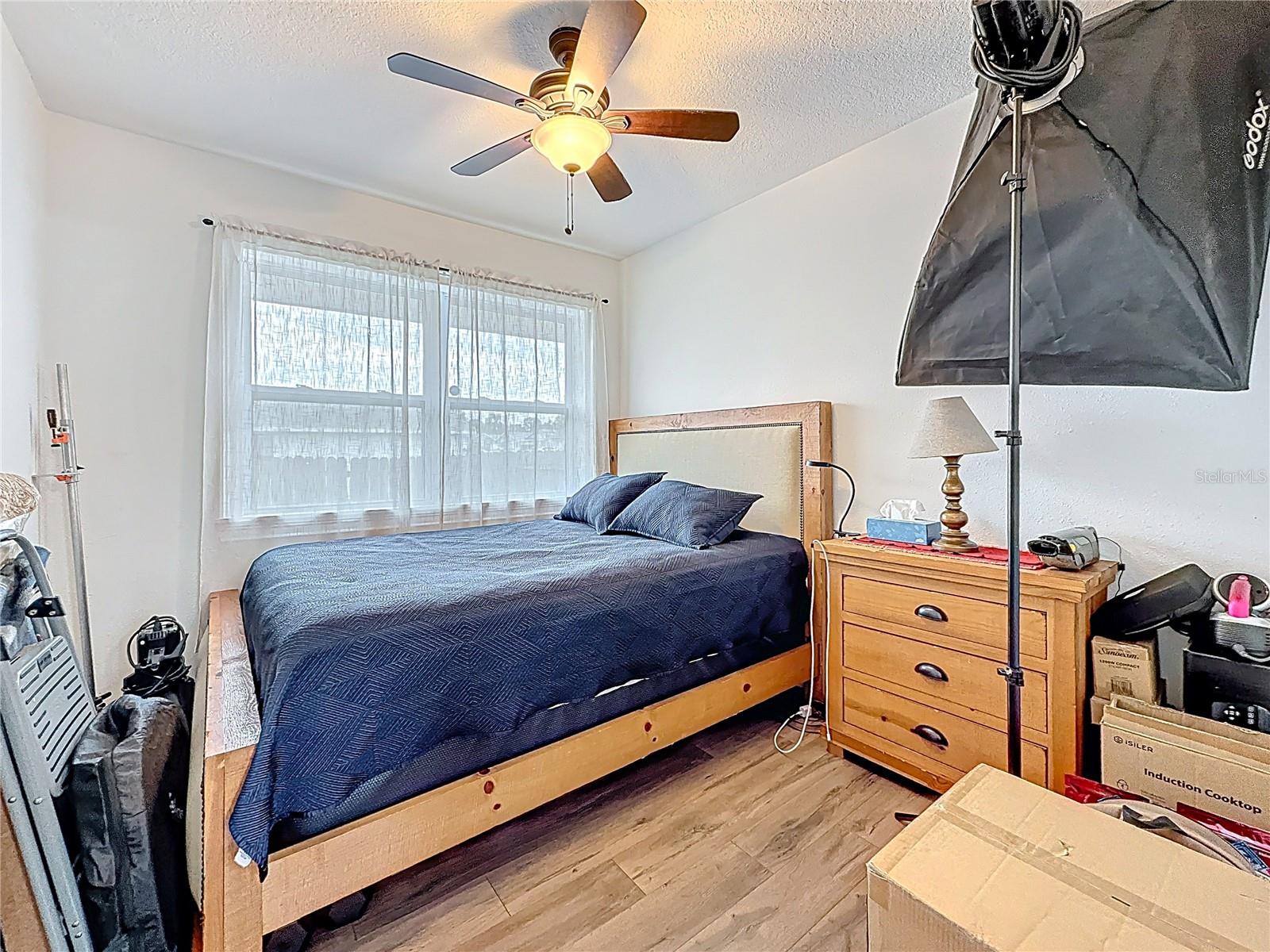 Listing photo id 32 for 4339 58 Avenue N