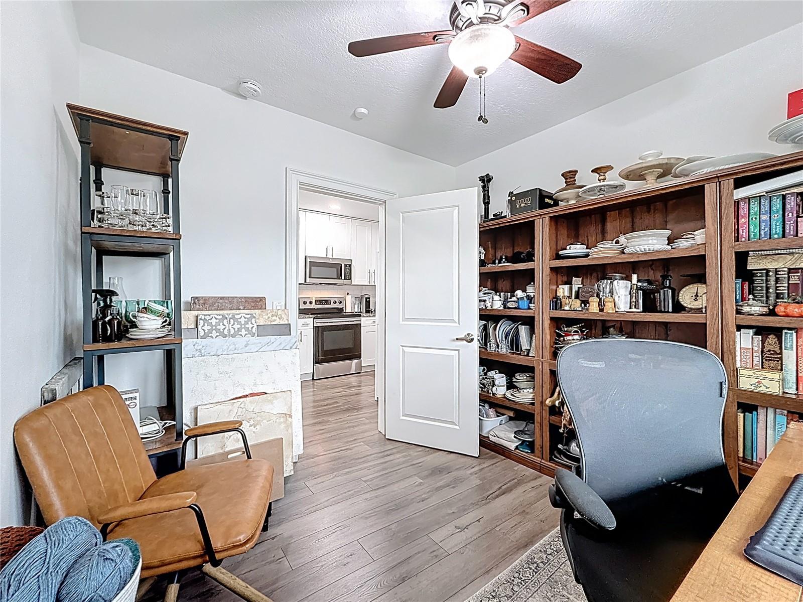 Listing photo id 35 for 4339 58 Avenue N