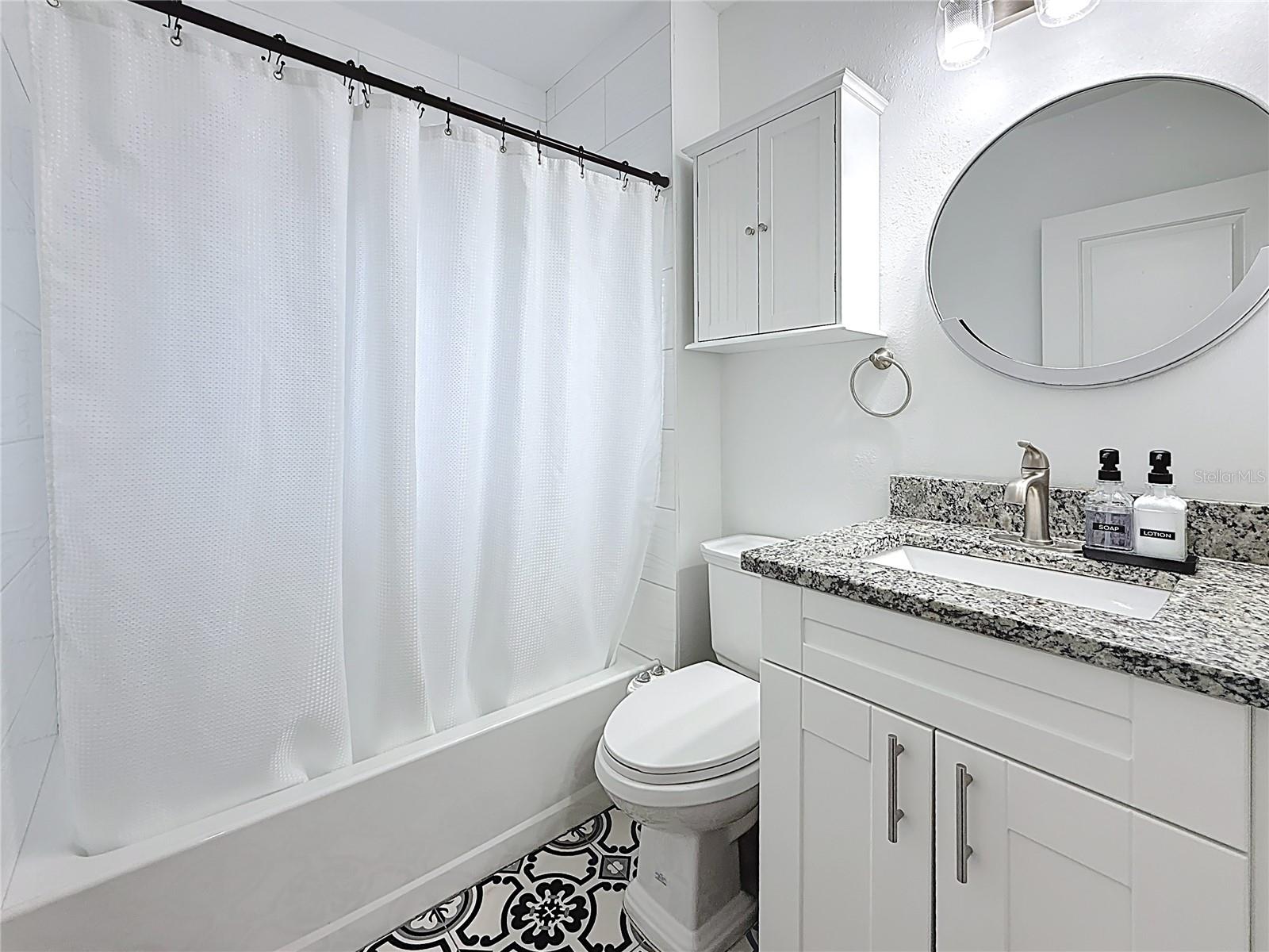 Listing photo id 36 for 4339 58 Avenue N