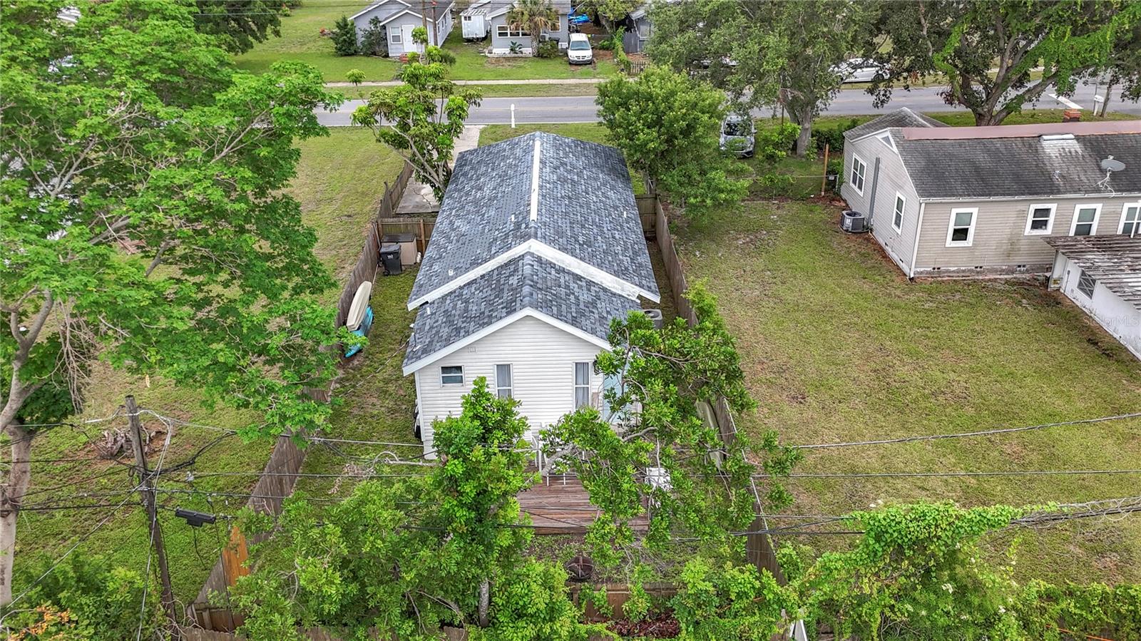 Listing photo id 45 for 4339 58 Avenue N