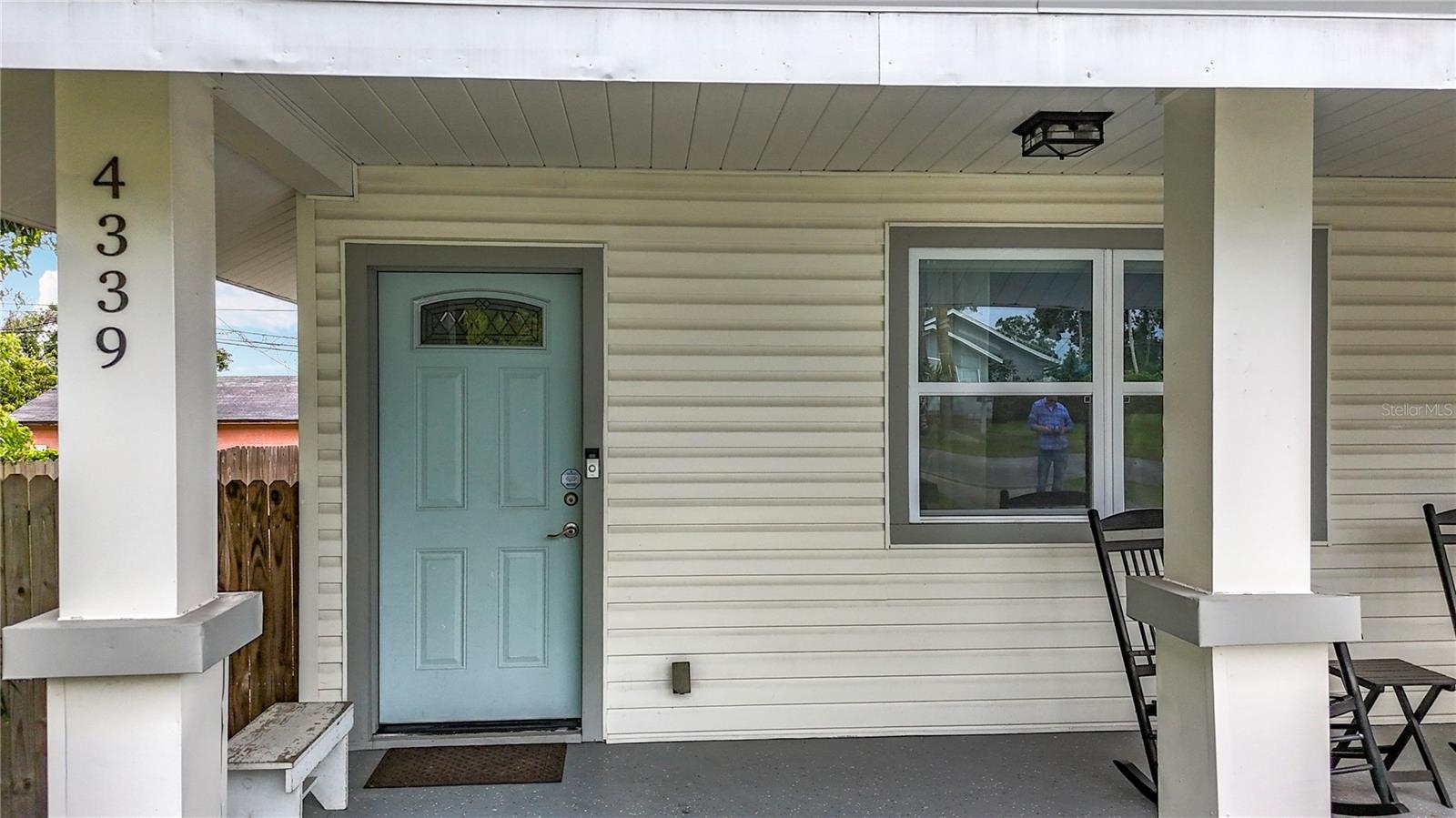 Listing photo id 7 for 4339 58 Avenue N