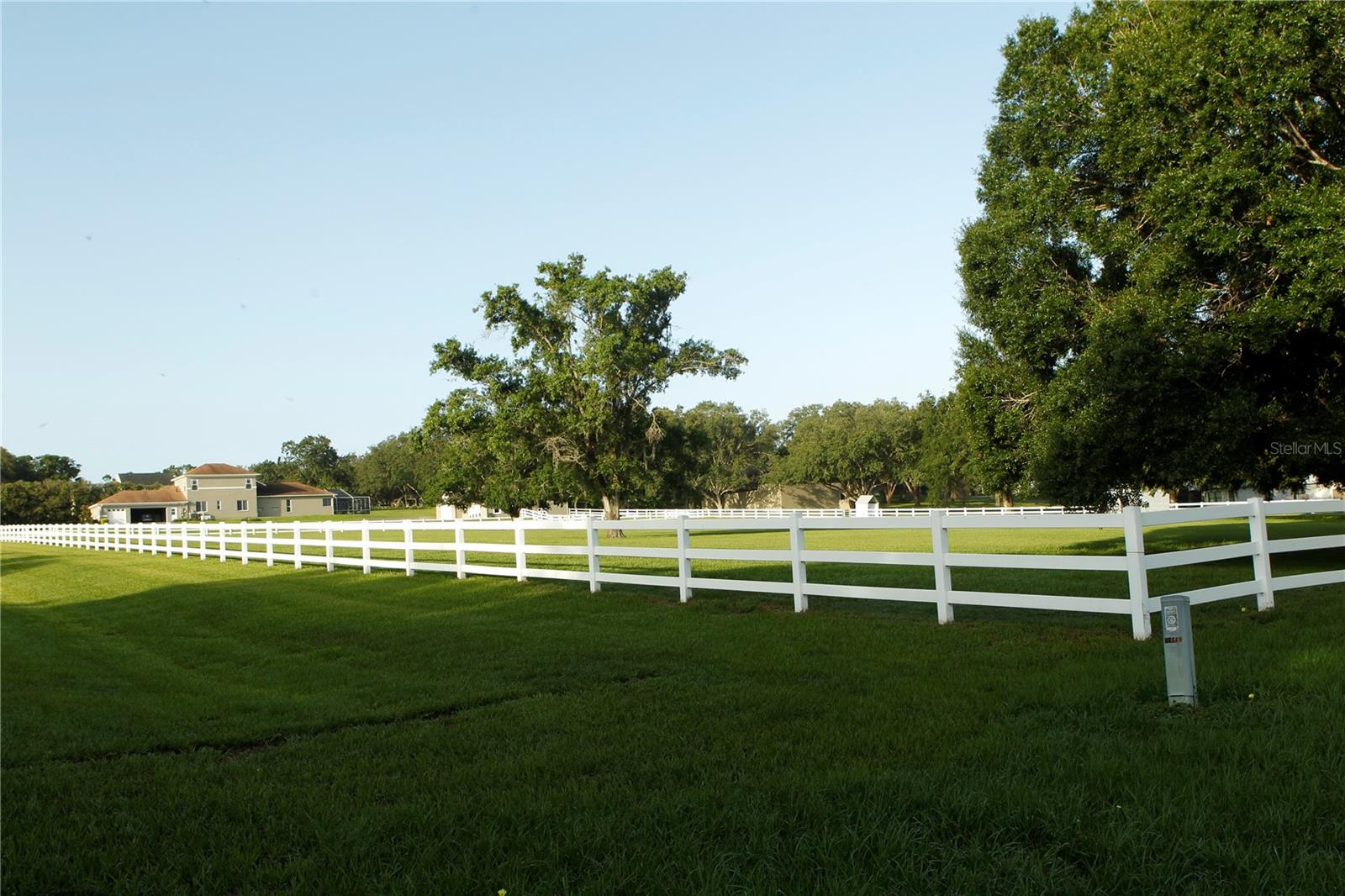 Image 2 of 10 For Sky Ridge Circle