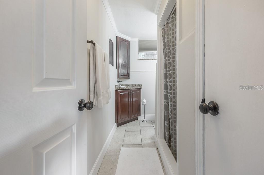 Image 10 of 24 For 3905 Highland Avenue