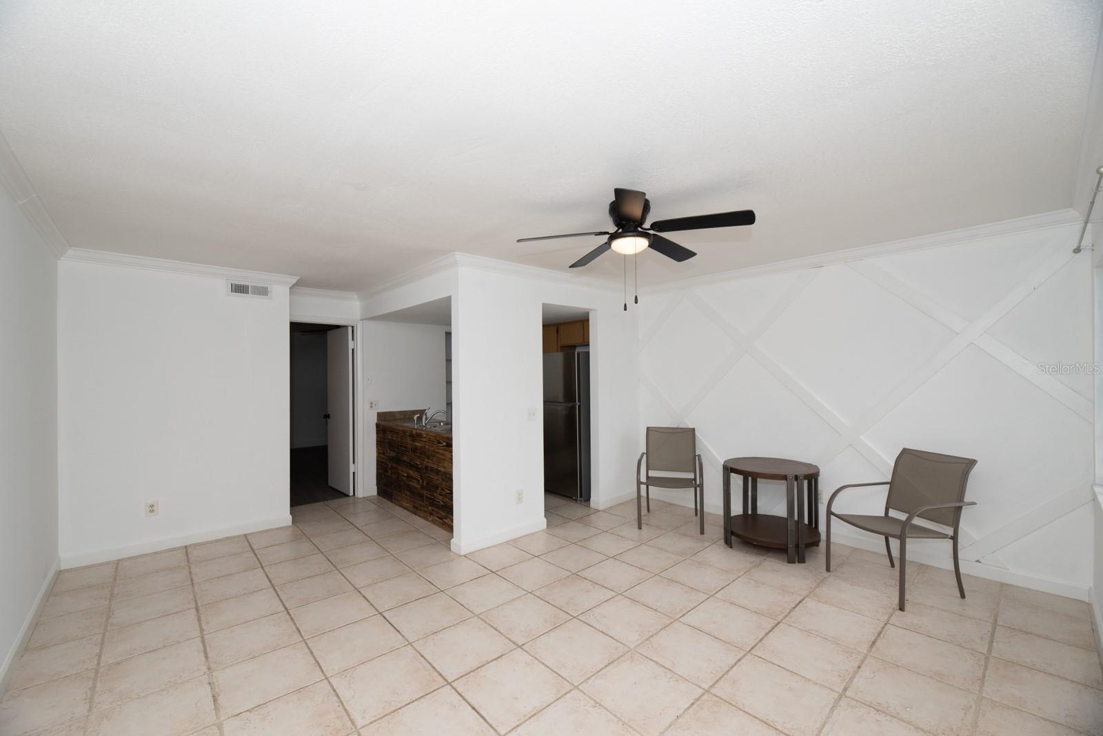 Image 3 of 13 For 4878 Gandy Boulevard D103