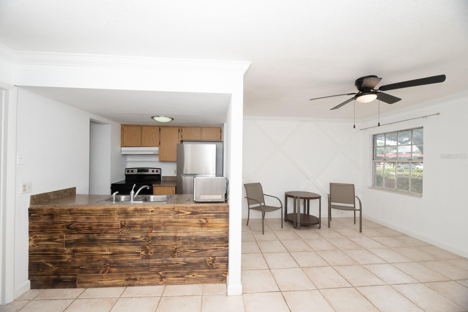 Image 4 of 13 For 4878 Gandy Boulevard D103