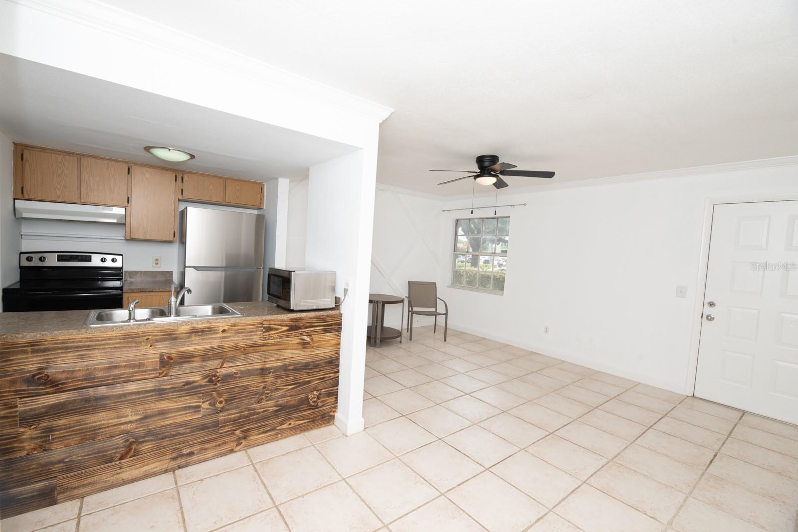 Image 5 of 13 For 4878 Gandy Boulevard D103